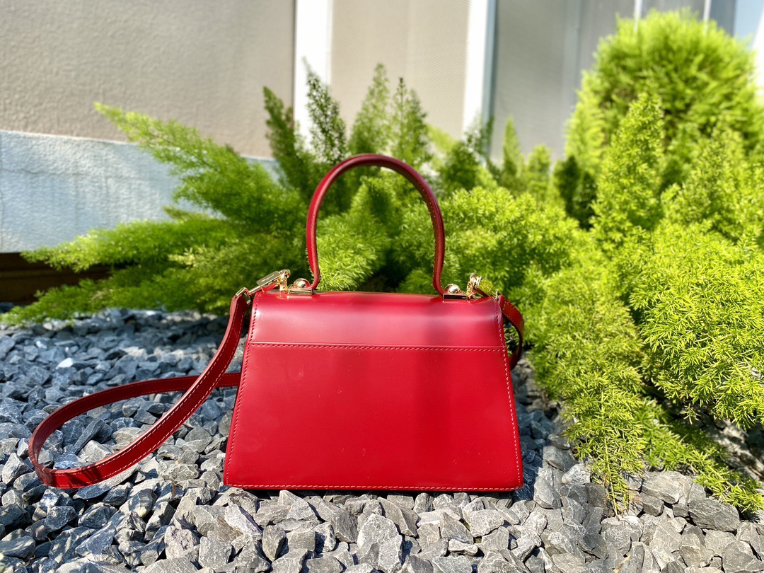 FERRAGAMO 페라가모 FW2023 Gancino 빈티지 가죽 핸드백 9