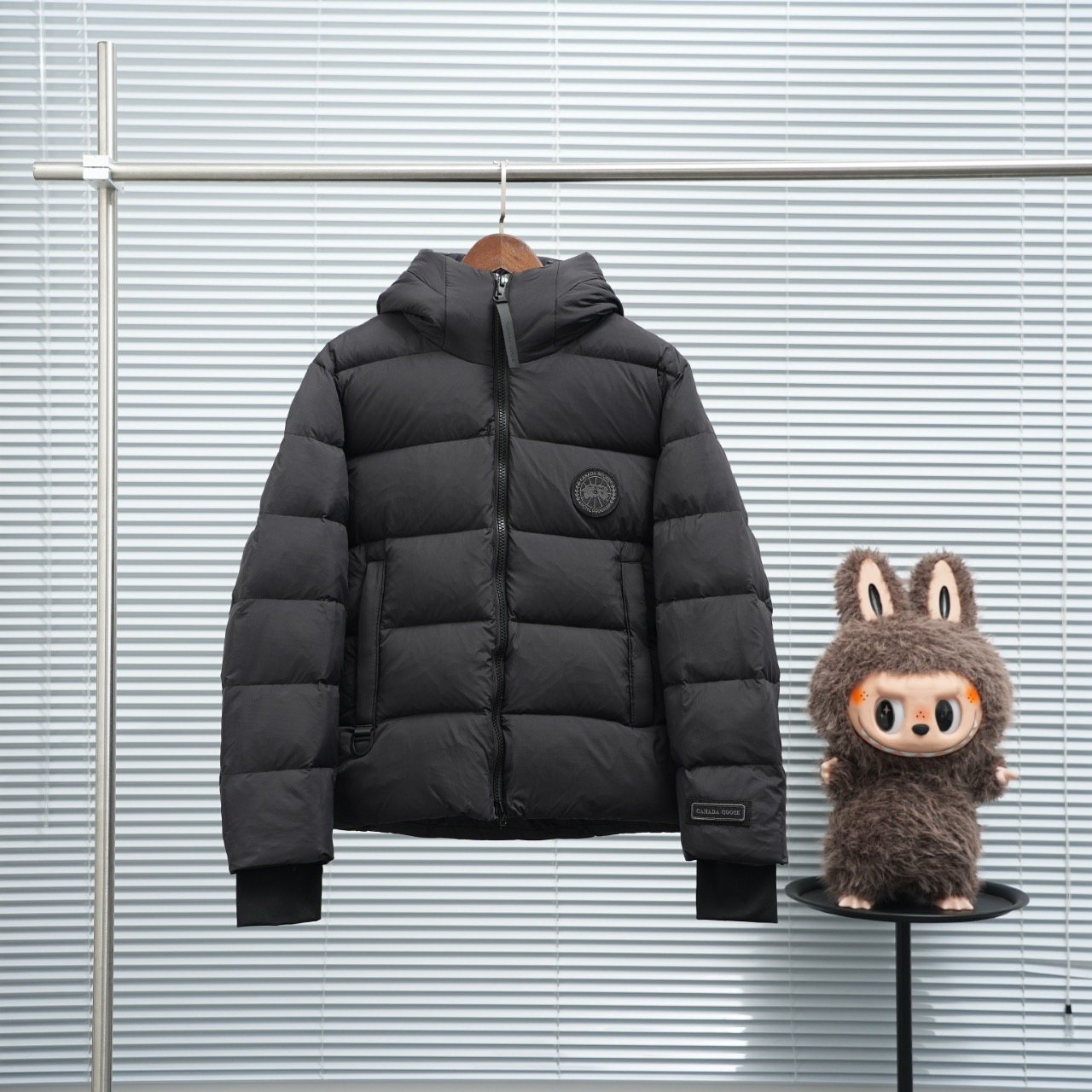 CANADAGOOSE 캐나다구스 FW2023 후드 일체형 다운 재킷 1
