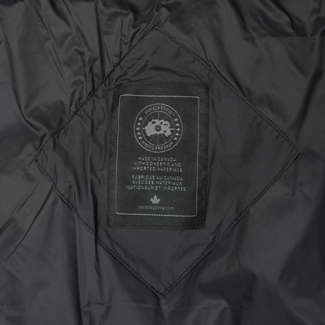 CANADAGOOSE 캐나다구스 FW2023 후드 일체형 다운 재킷 8