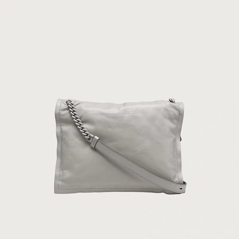 FERRAGAMO 살바토레 페라가모 FW2023 Vara 리본 장식 숄더백 3