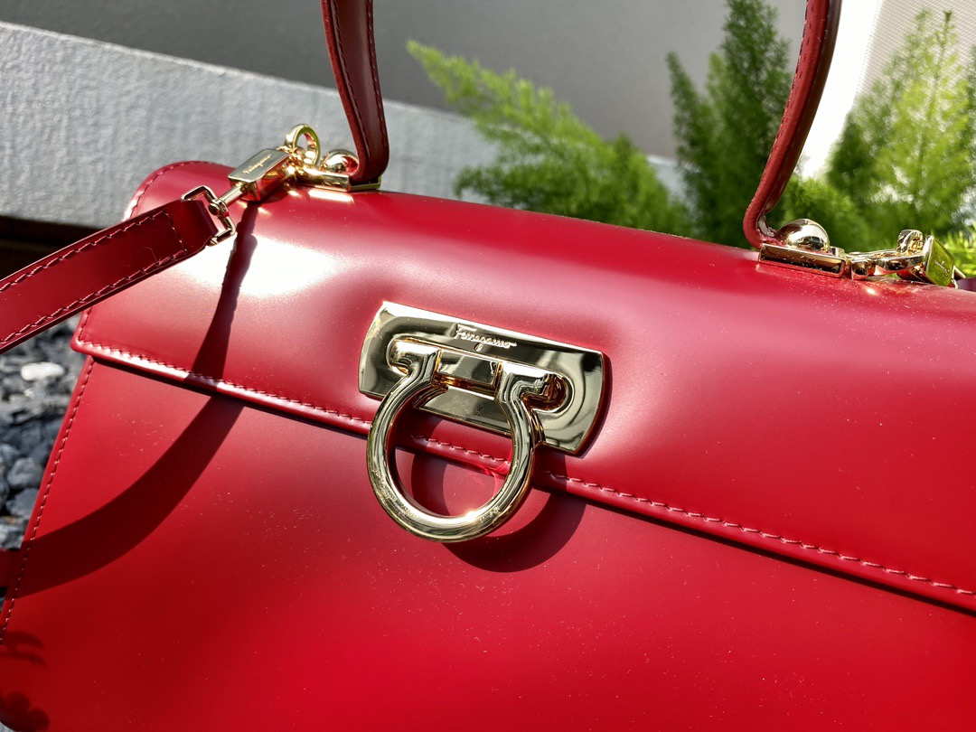 FERRAGAMO 페라가모 뮤지엄 컬렉션 복고 마구백 라지 DY-212181 7