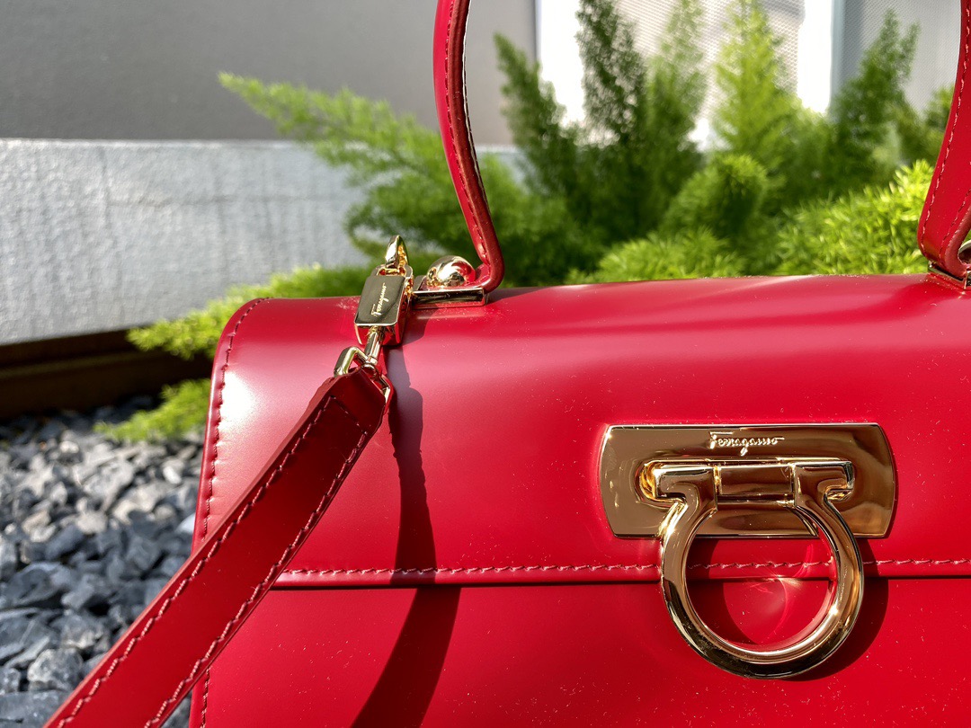 FERRAGAMO 페라가모 뮤지엄 컬렉션 복고 마구백 라지 DY-212181 8