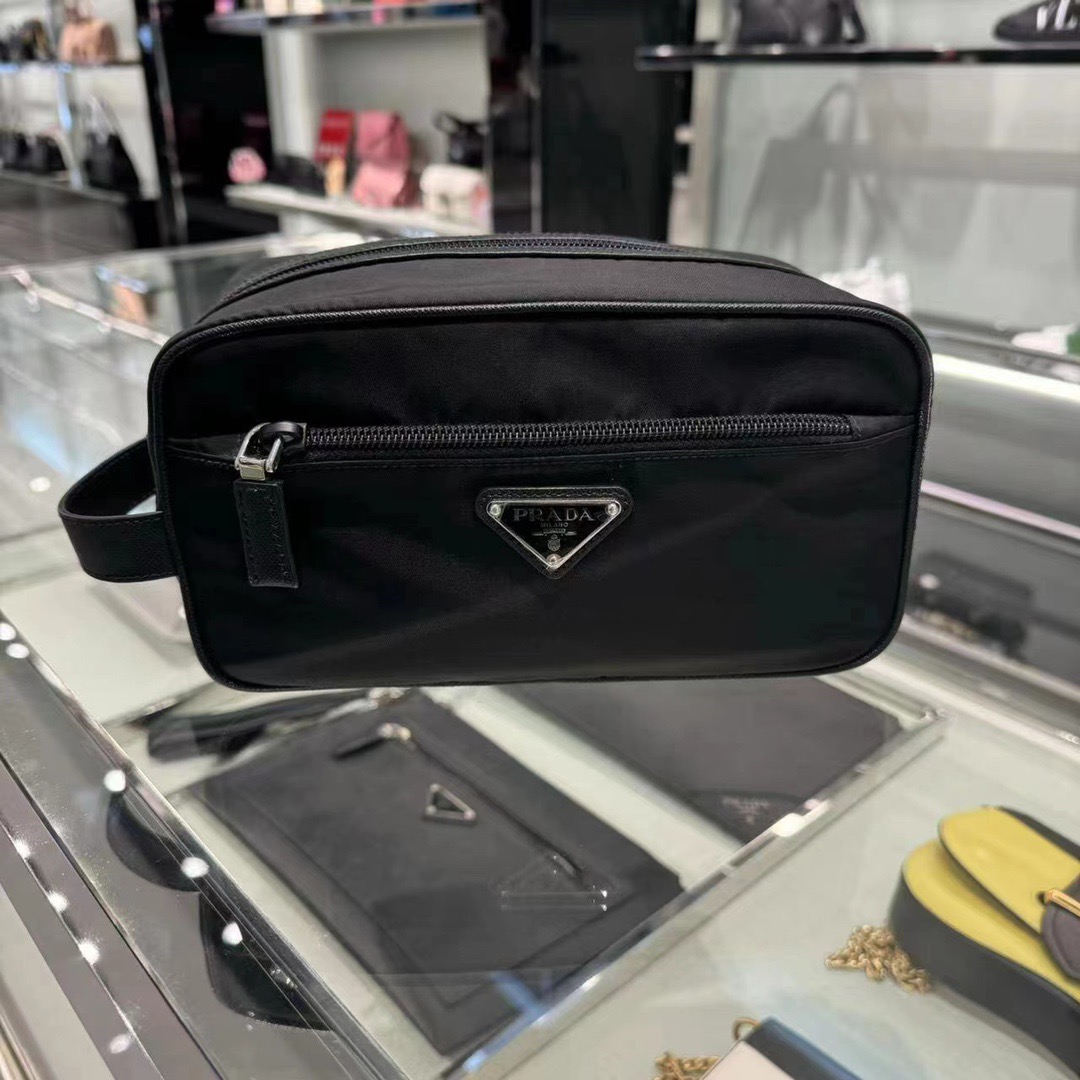 PRADA 프라다 FW2023 Re-Nylon 여행용 수납 파우치 6