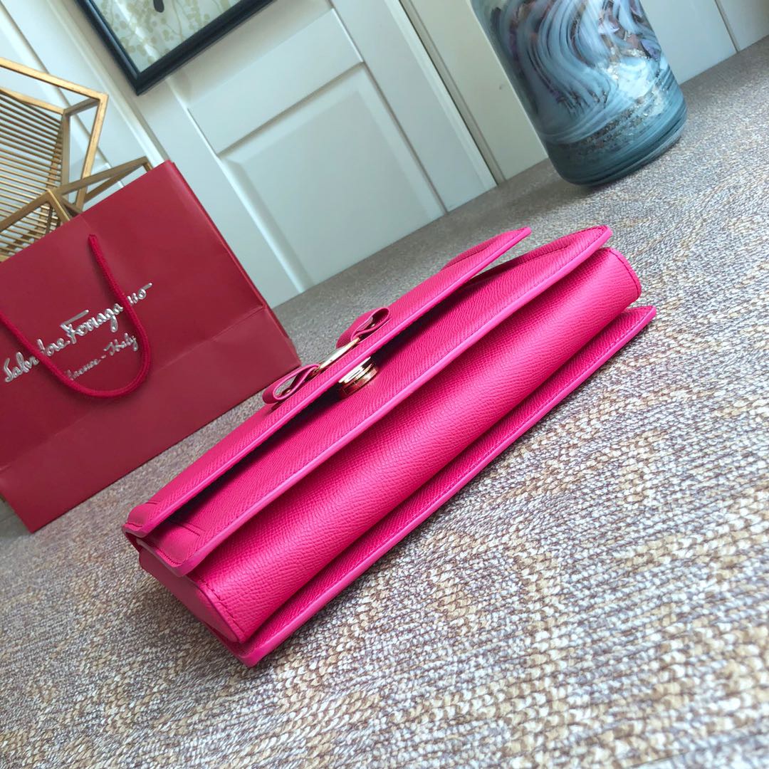 FERRAGAMO 페라가모 바라(Vara) 보우 플랩 숄더백 라지 21G462 6