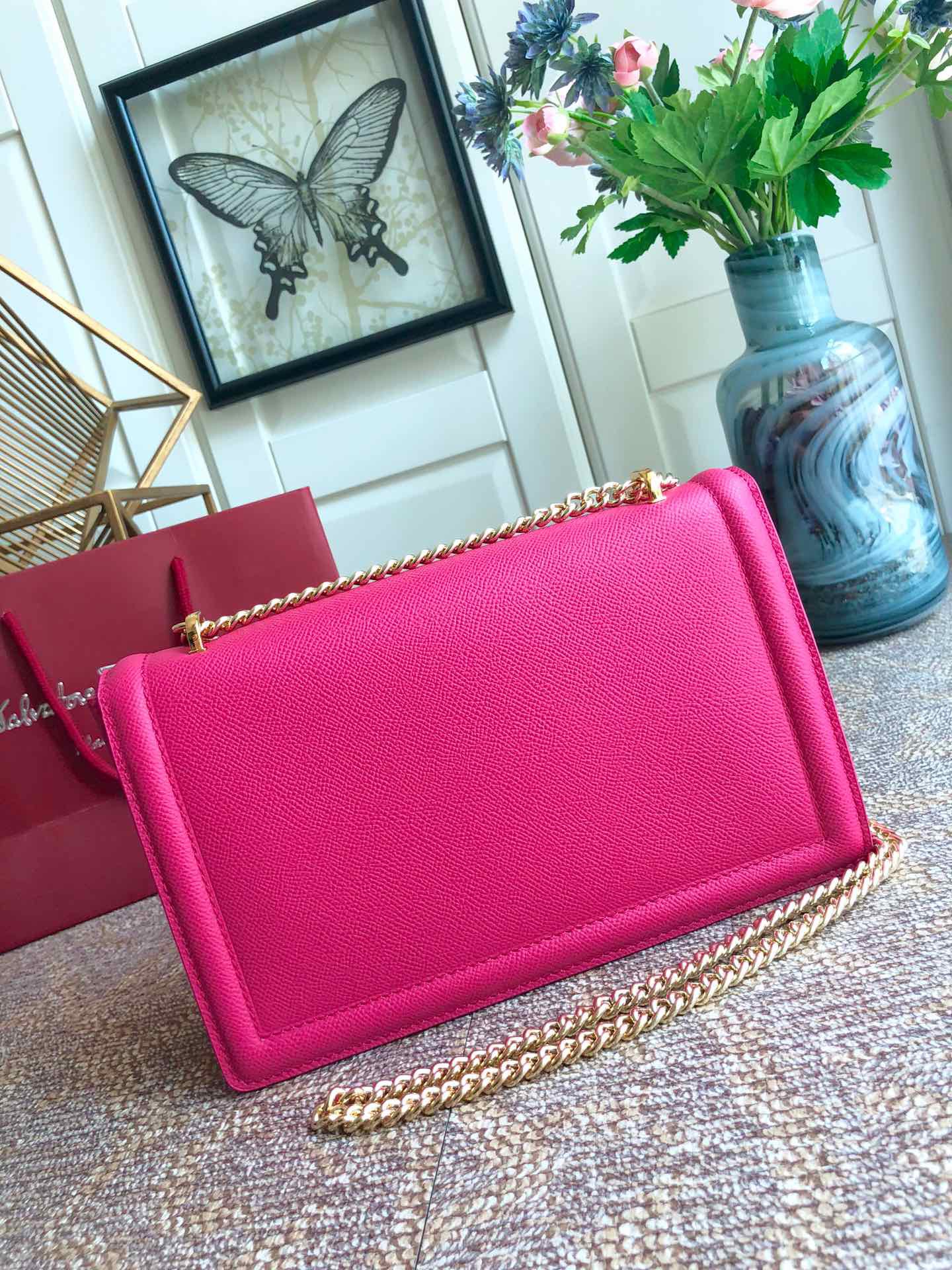 FERRAGAMO 페라가모 바라(Vara) 보우 플랩 숄더백 라지 21G462 7