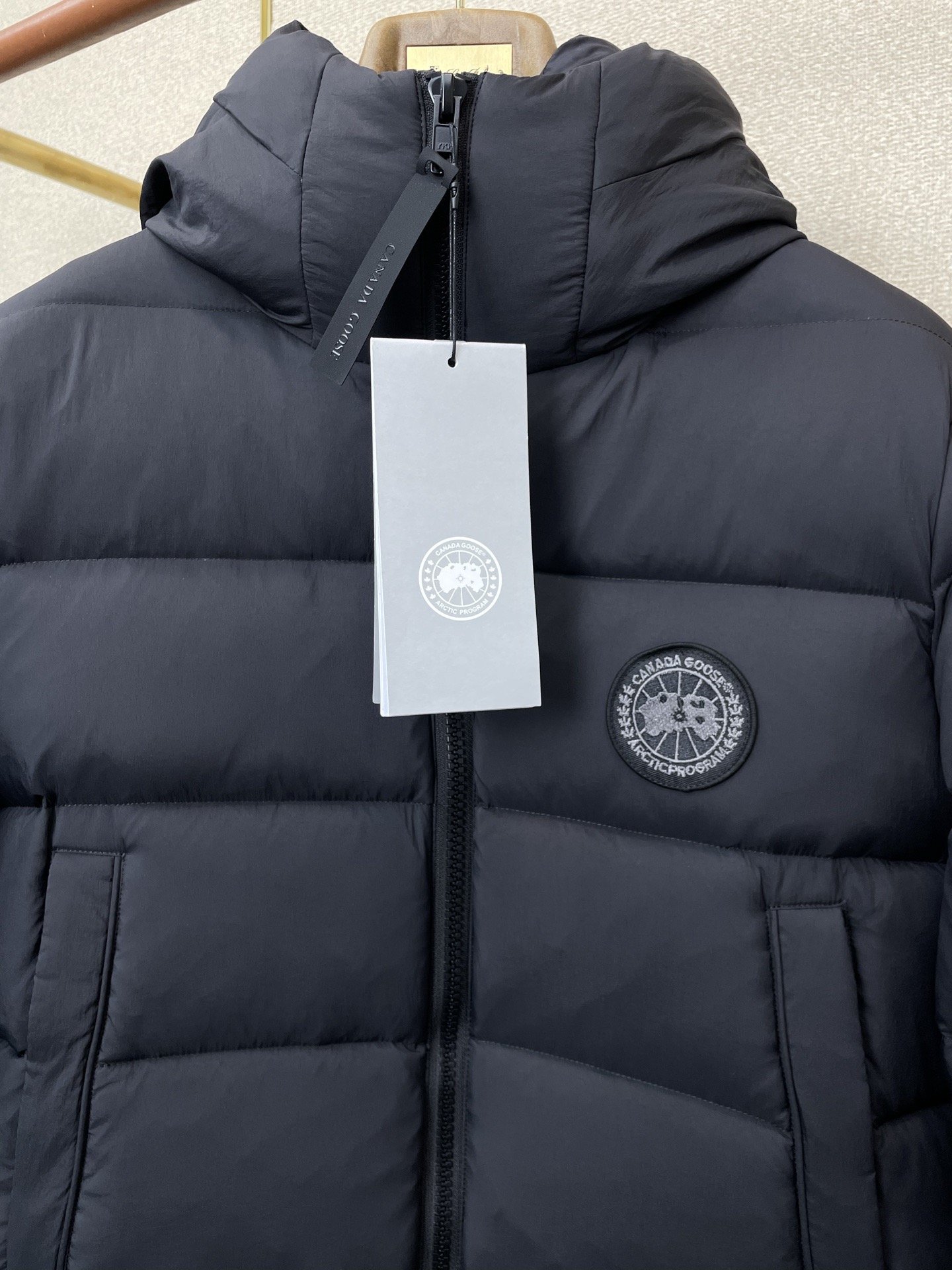 CANADA GOOSE 캐나다구스 FW2024 기능성 후드 다운 재킷 5