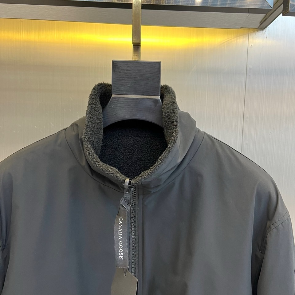 CANADA GOOSE 캐나다 구스 FW2025 양면 테디 소재 재킷 3