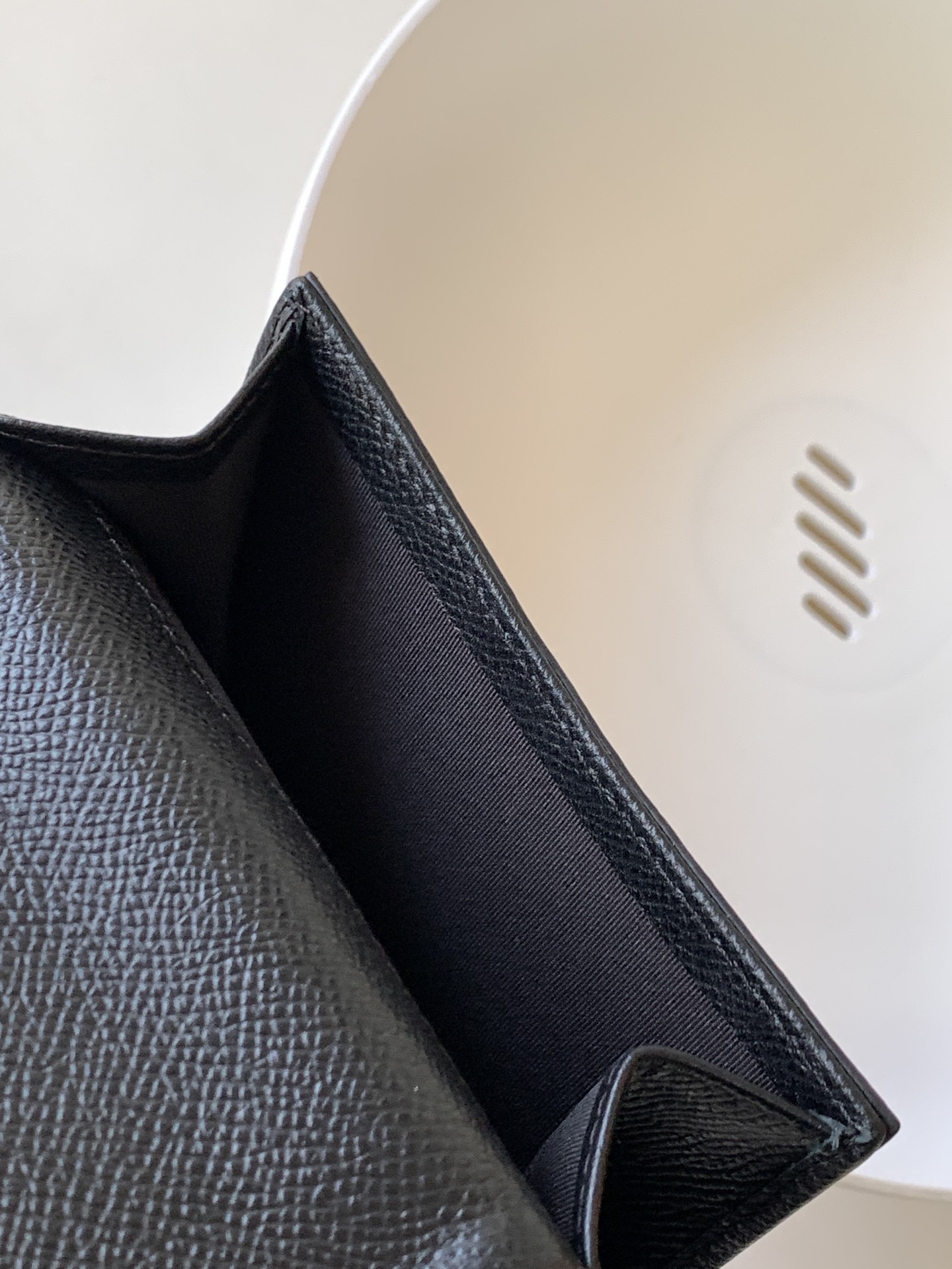 Ferragamo 살바토레 페라가모 FW2023 Vara 리본 장식 소가죽 지갑 10