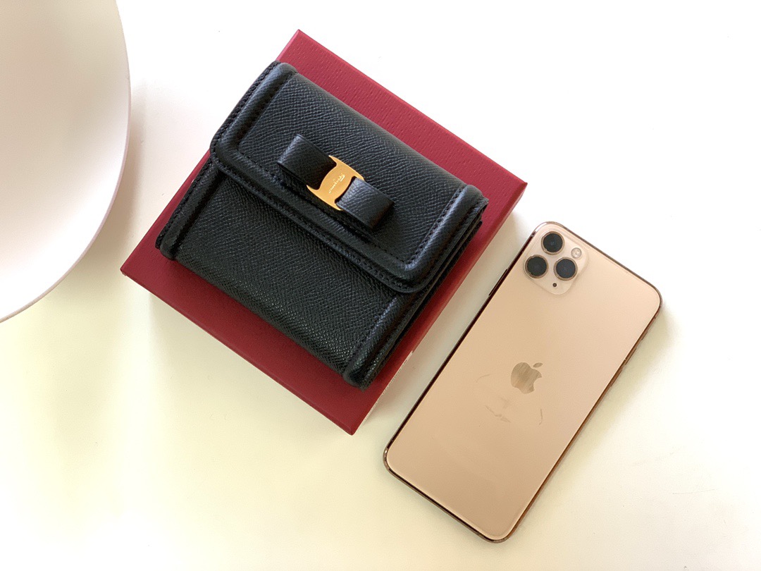 Ferragamo 살바토레 페라가모 FW2023 Vara 리본 장식 소가죽 지갑 13