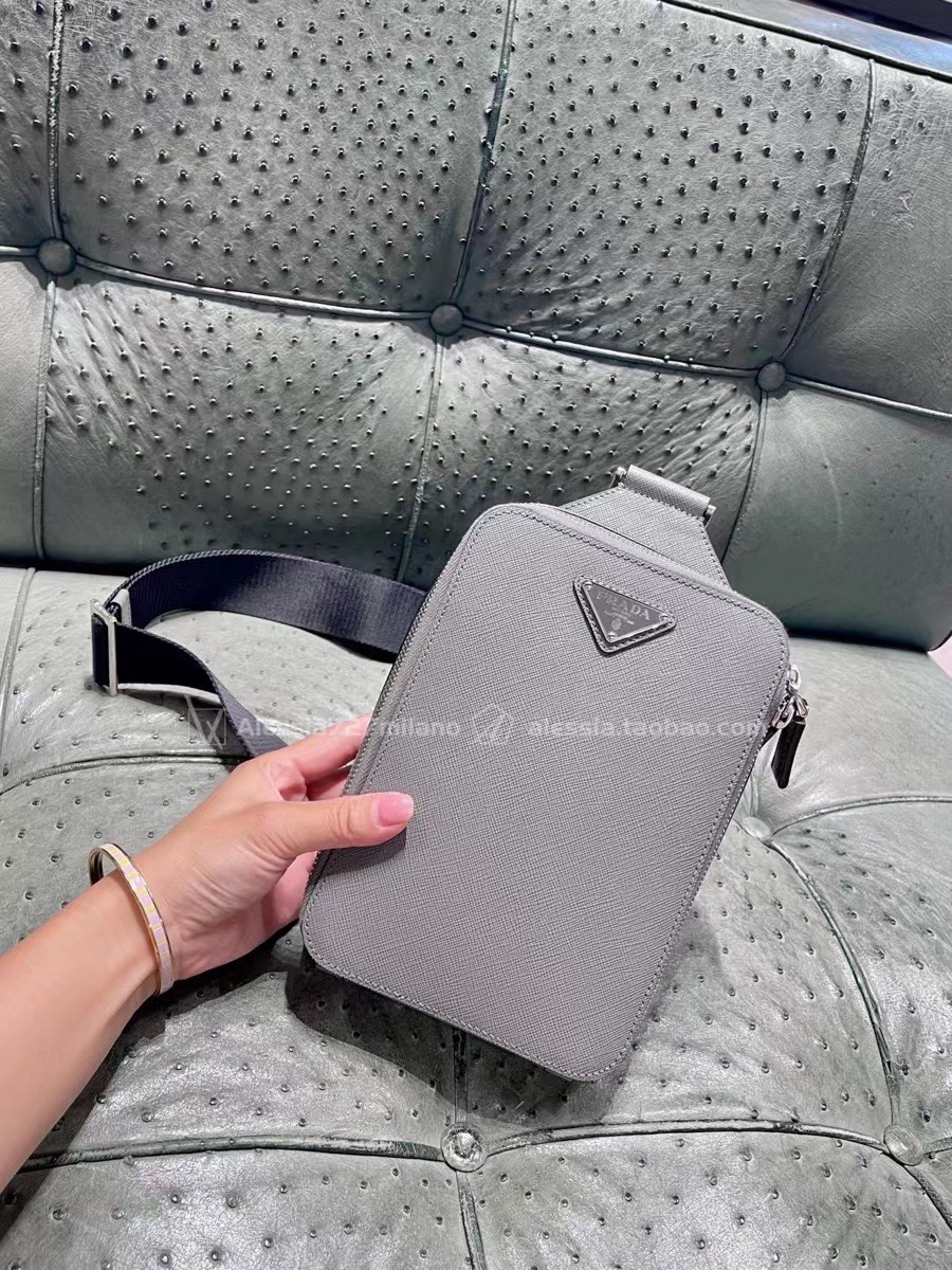 PRADA 프라다 FW2023 사피아노 가죽 크로스백 2