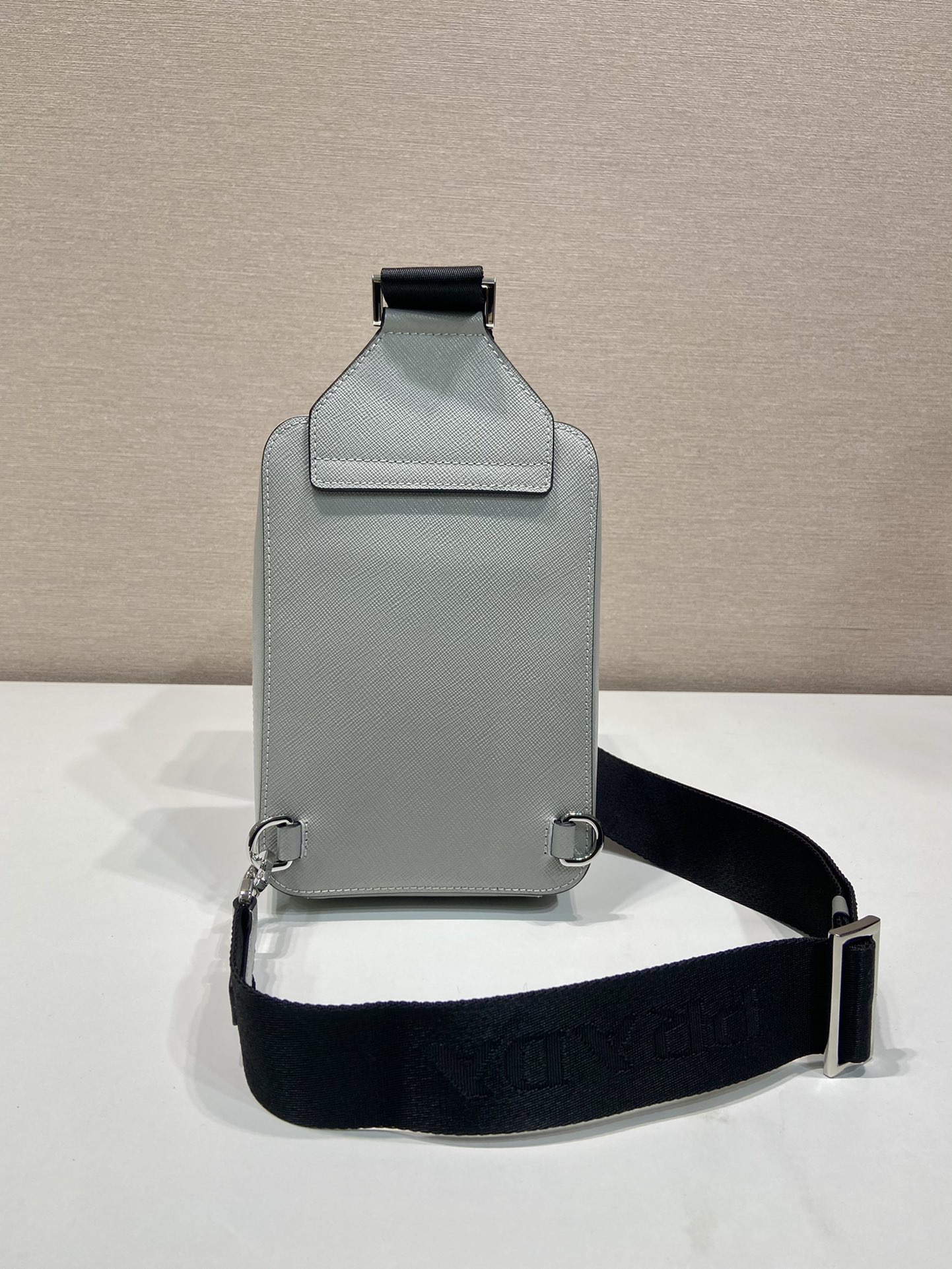 PRADA 프라다 FW2023 사피아노 가죽 크로스백 8