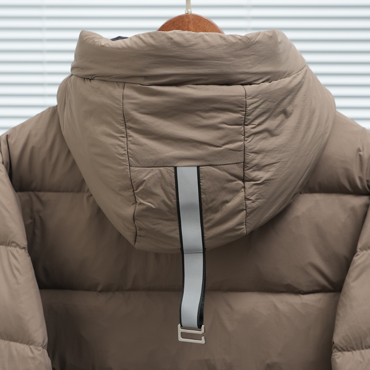 CANADA GOOSE 캐나다구스 FW2023 후드 일체형 다운 재킷 6