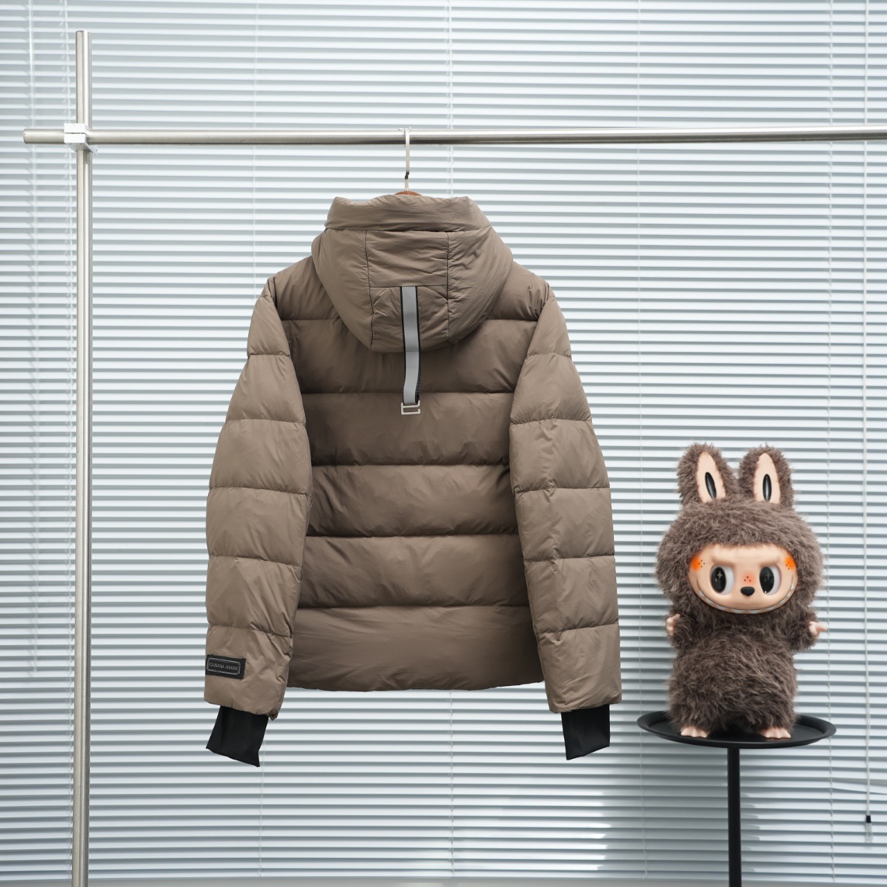 CANADA GOOSE 캐나다구스 FW2023 후드 일체형 다운 재킷 7