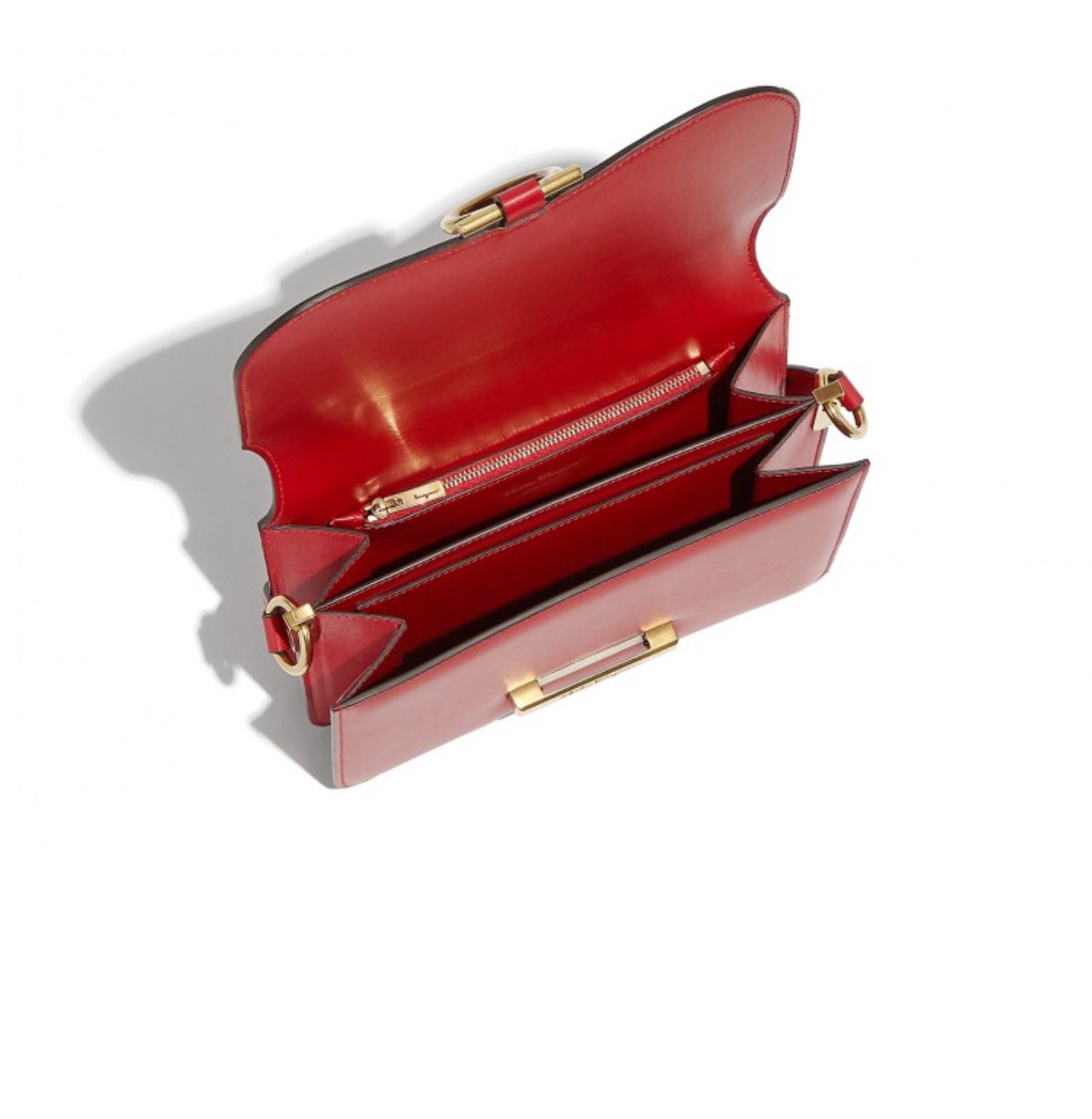 Ferragamo 살바토레 페라가모 SS2023 클래식 가죽 플랩 백 17