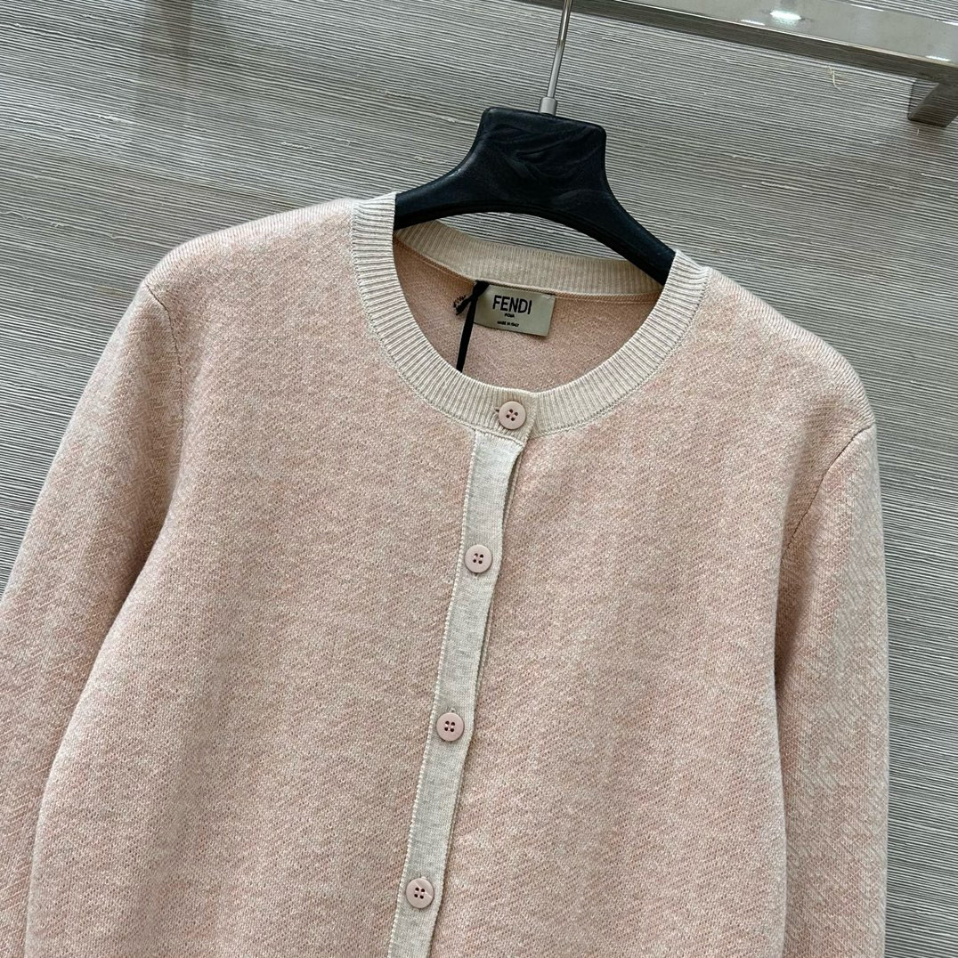 FENDI 펜디 핑크 라운드넥 FF 로고 니트 가디건 2
