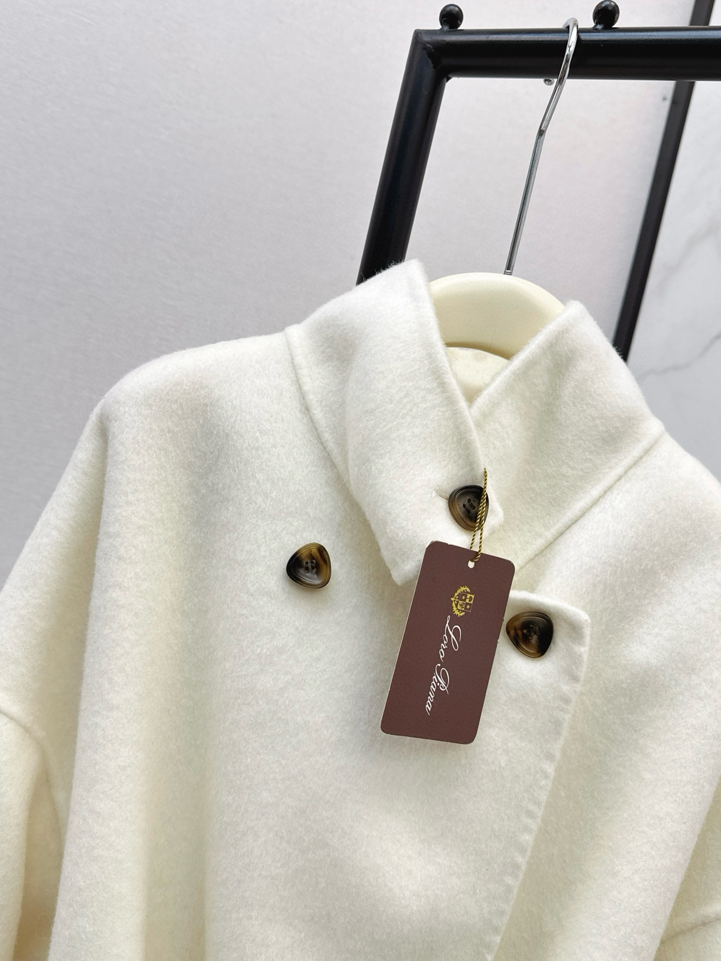 Loro Piana 로로피아나 울 벨티드 하이넥 더블 버튼 숏 코트 11