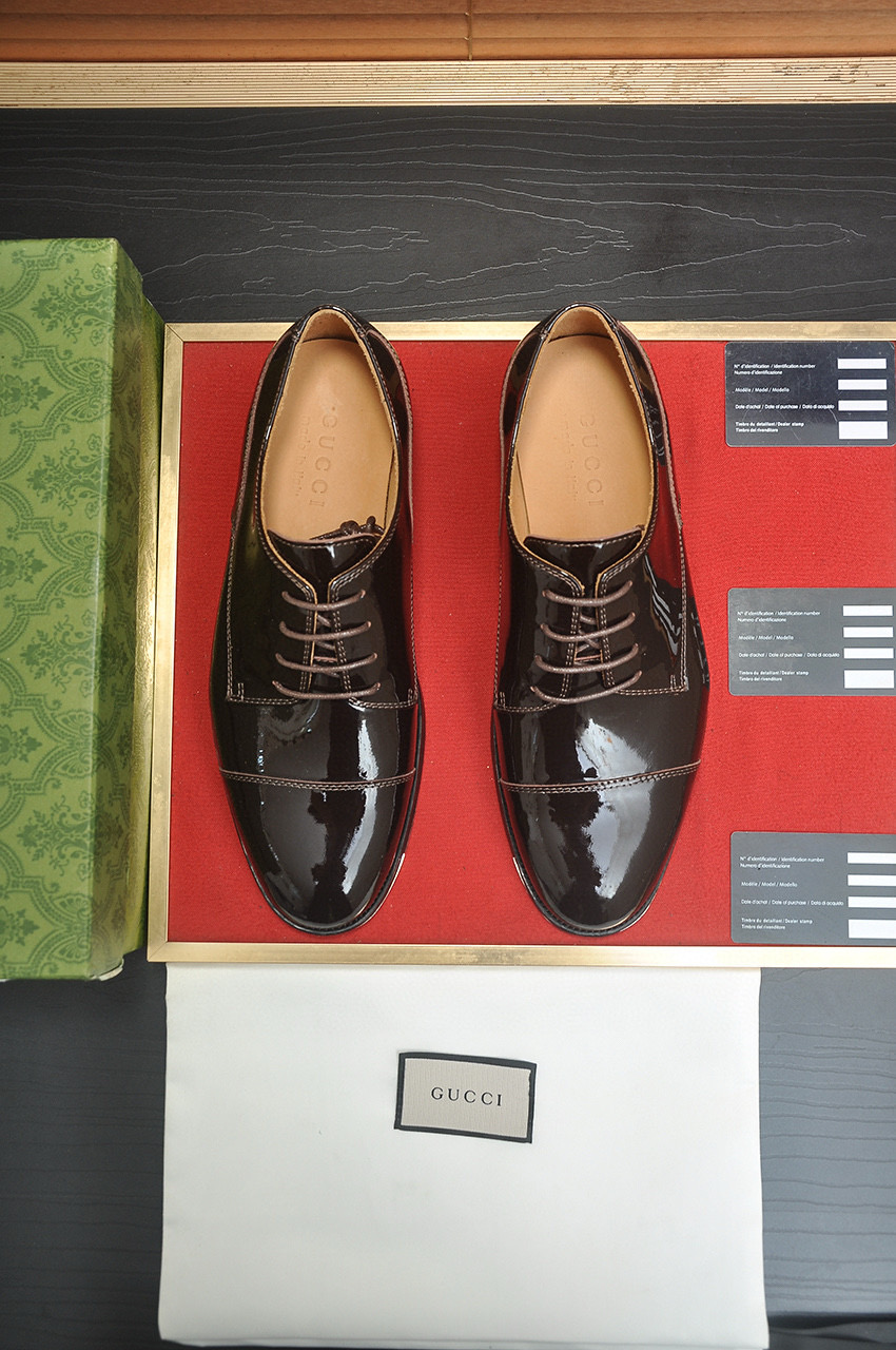 GUCCI 구찌 남성 유광 가죽 더비 슈즈 1
