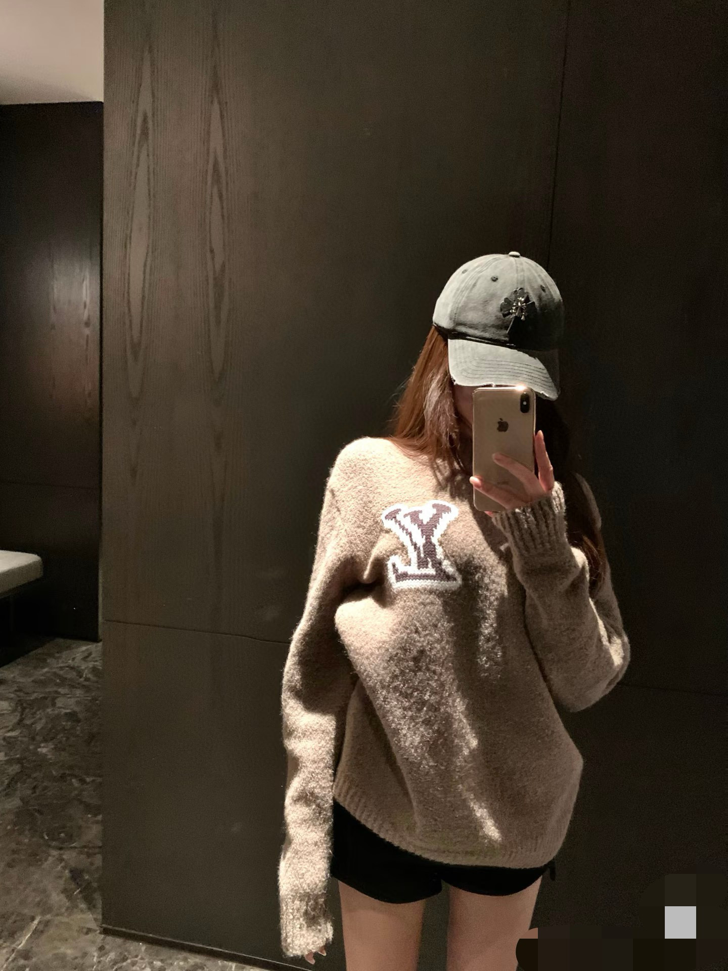 Louis Vuitton 루이비통 모노그램 플라워 라운드넥 울 니트 5