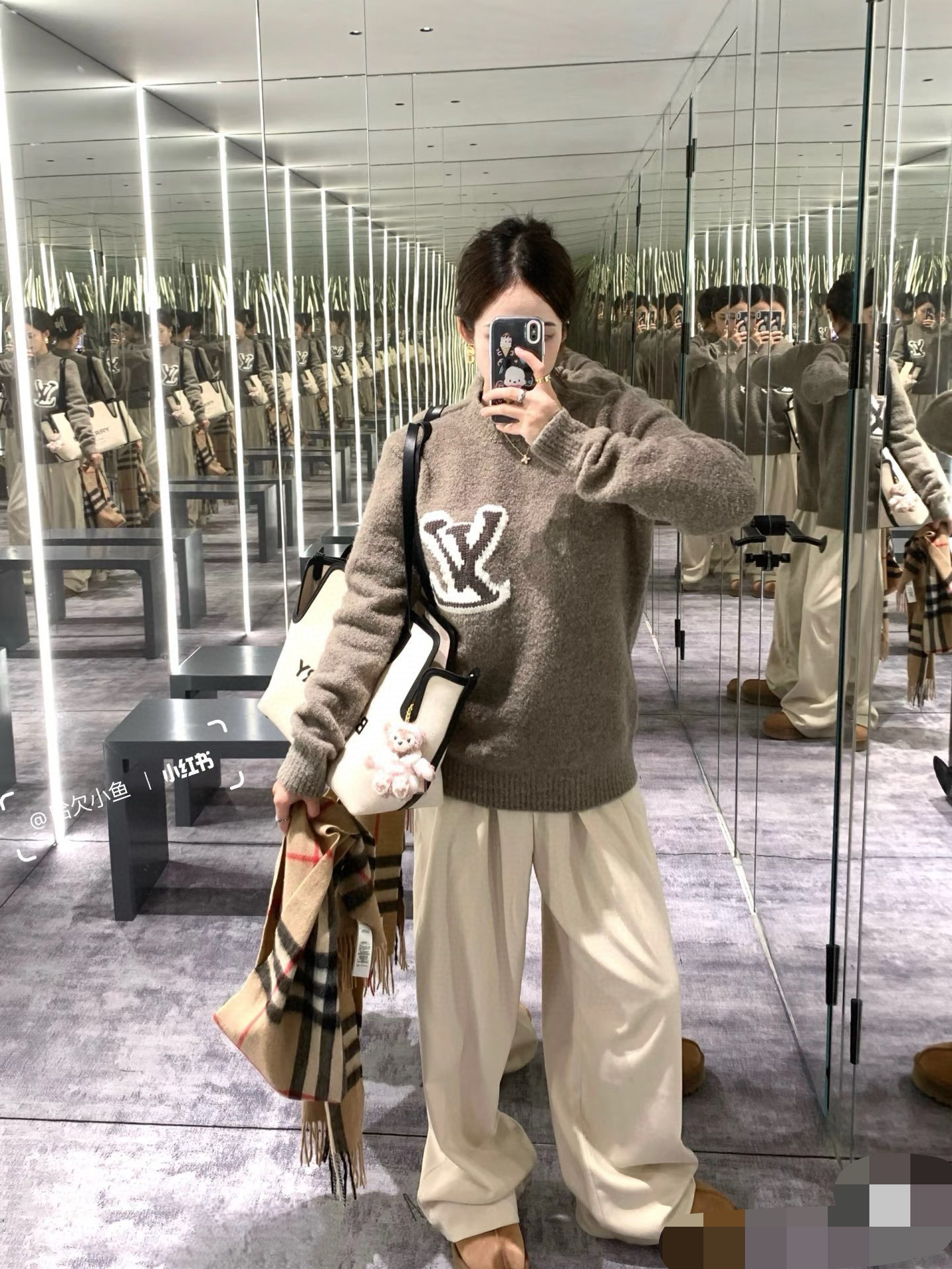 Louis Vuitton 루이비통 모노그램 플라워 라운드넥 울 니트 7