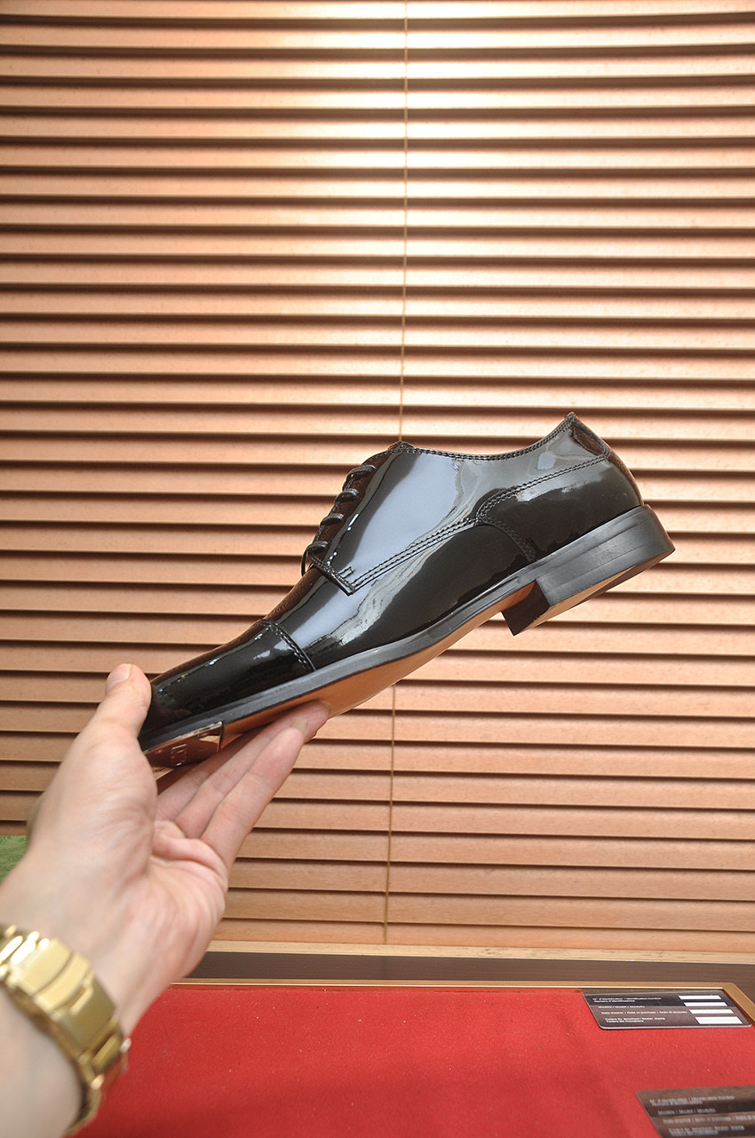 GUCCI 구찌 남성 광택 가죽 더비 슈즈 5