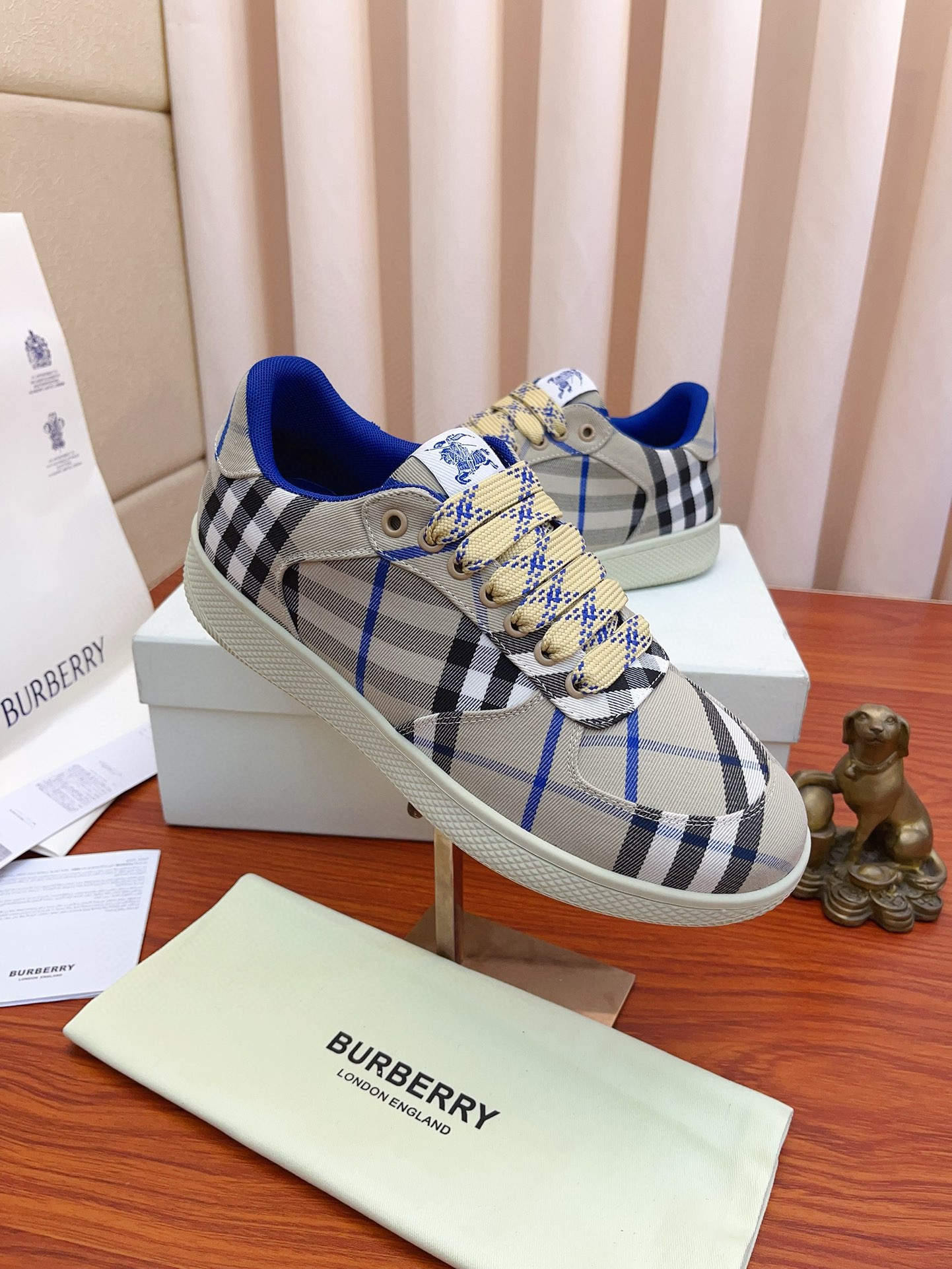 BURBERRY 버버리 남성 체크 캔버스 로우탑 스니커즈 4