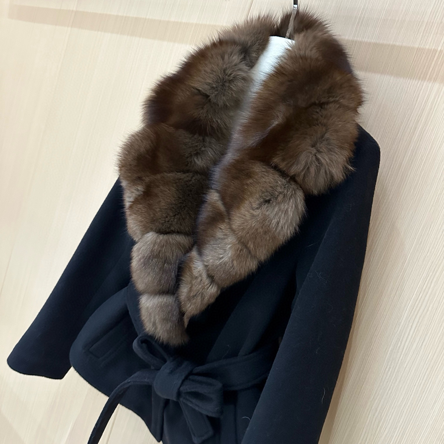 Fendi 양모 폭스퍼 카라 벨티드 자켓 15