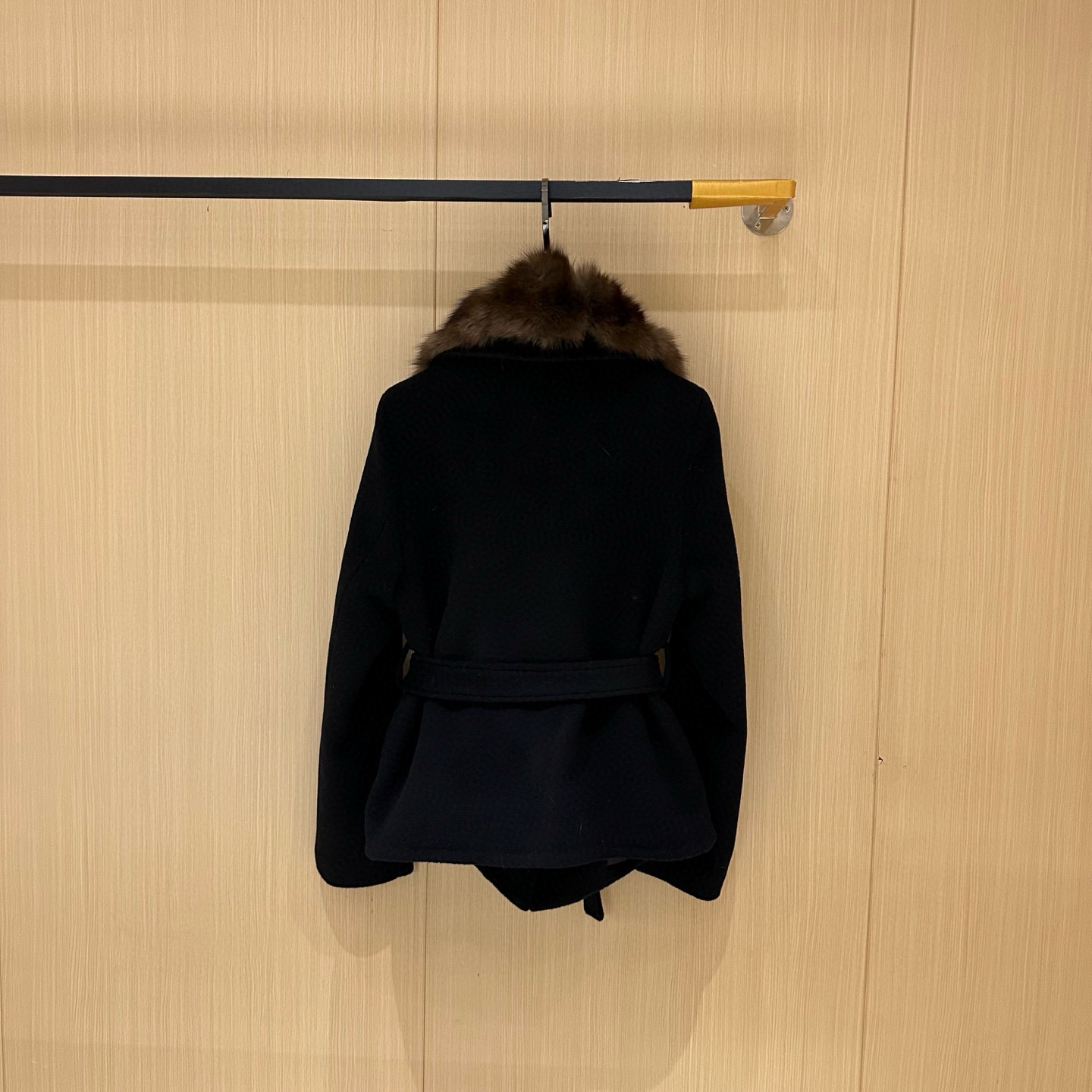 Fendi 양모 폭스퍼 카라 벨티드 자켓 17