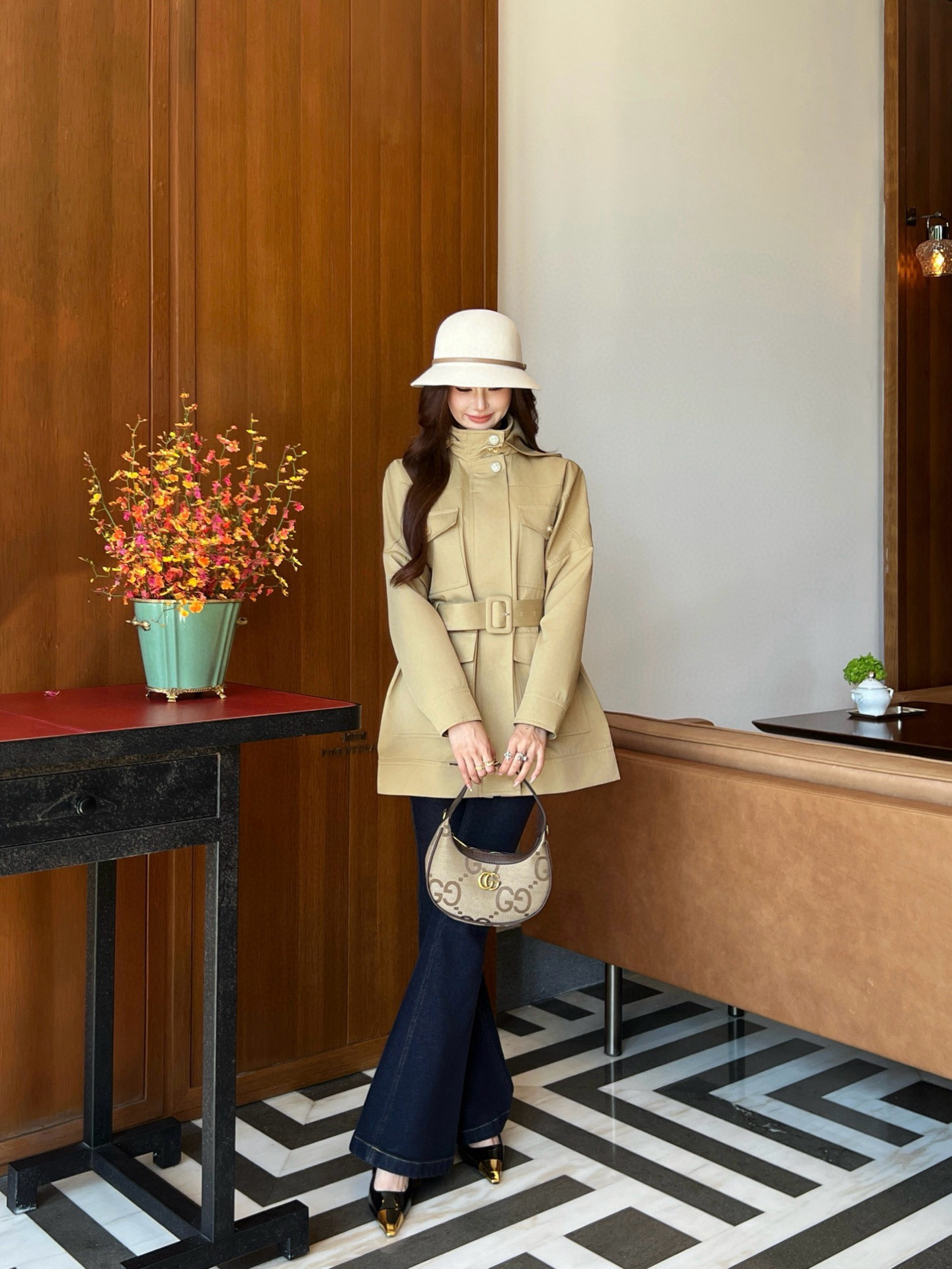 Gucci 구찌 베이지 벨티드 후드 미들 코트 2