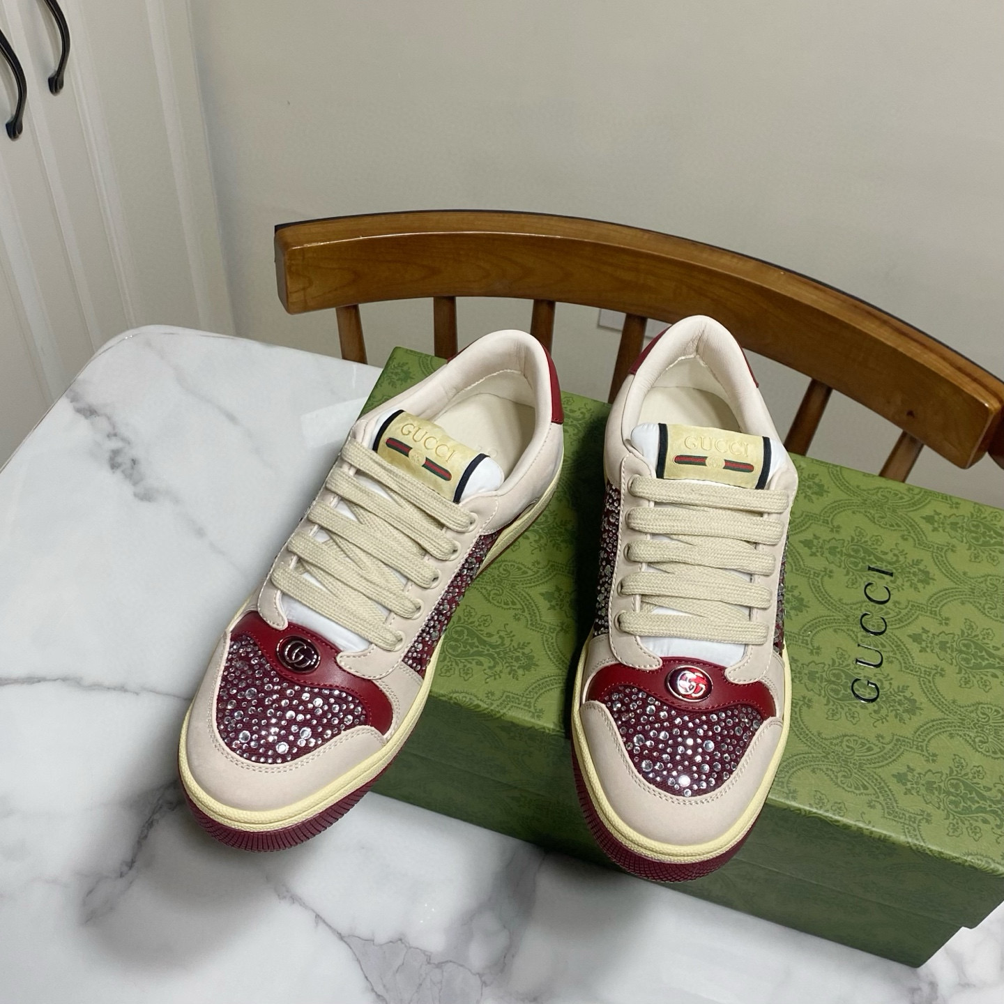 Gucci 구찌 블랙 스팽글 로고 스니커즈 9