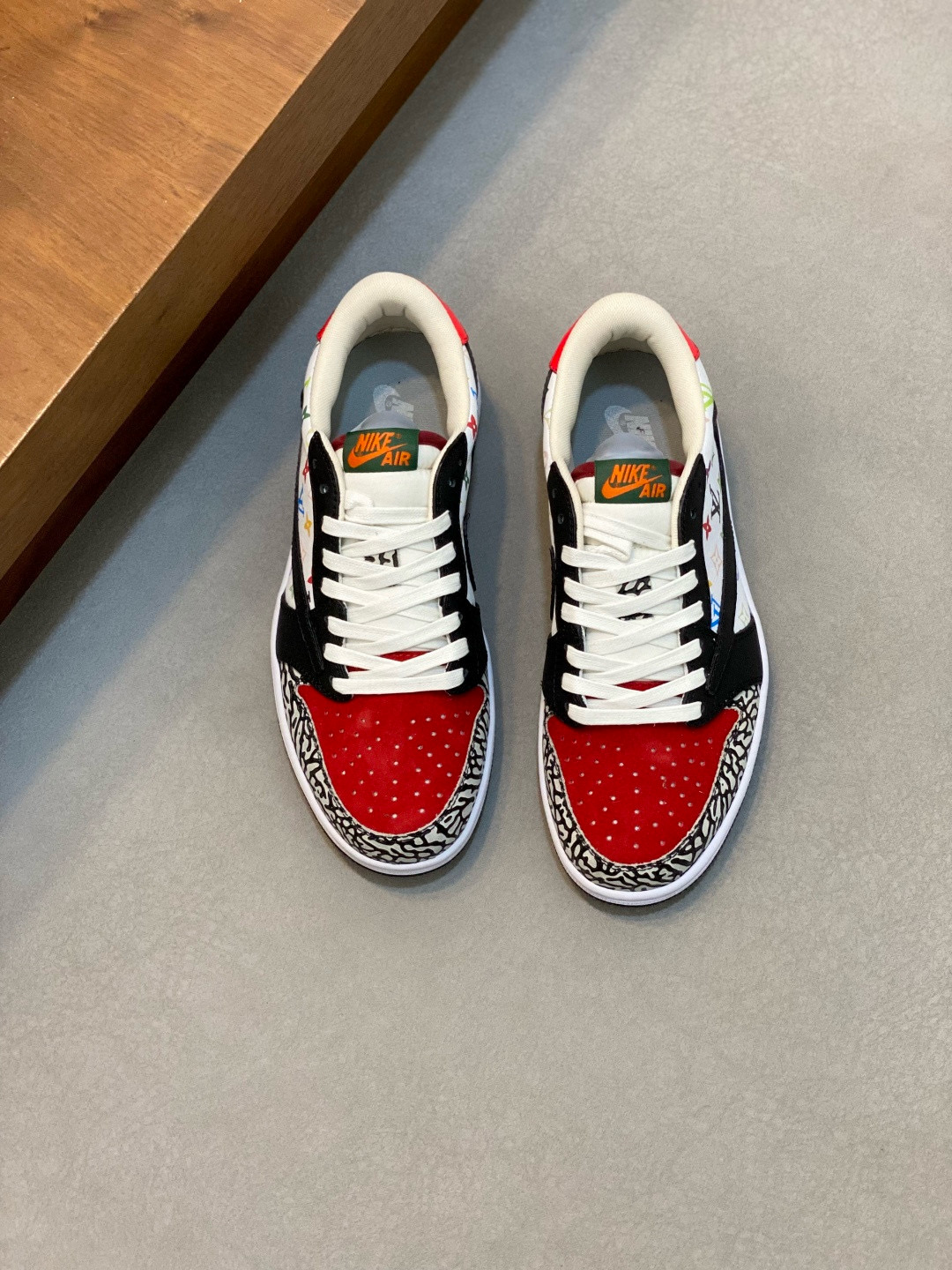 Louis Vuitton-AIR 루이비통 에어 로우 스니커즈 1