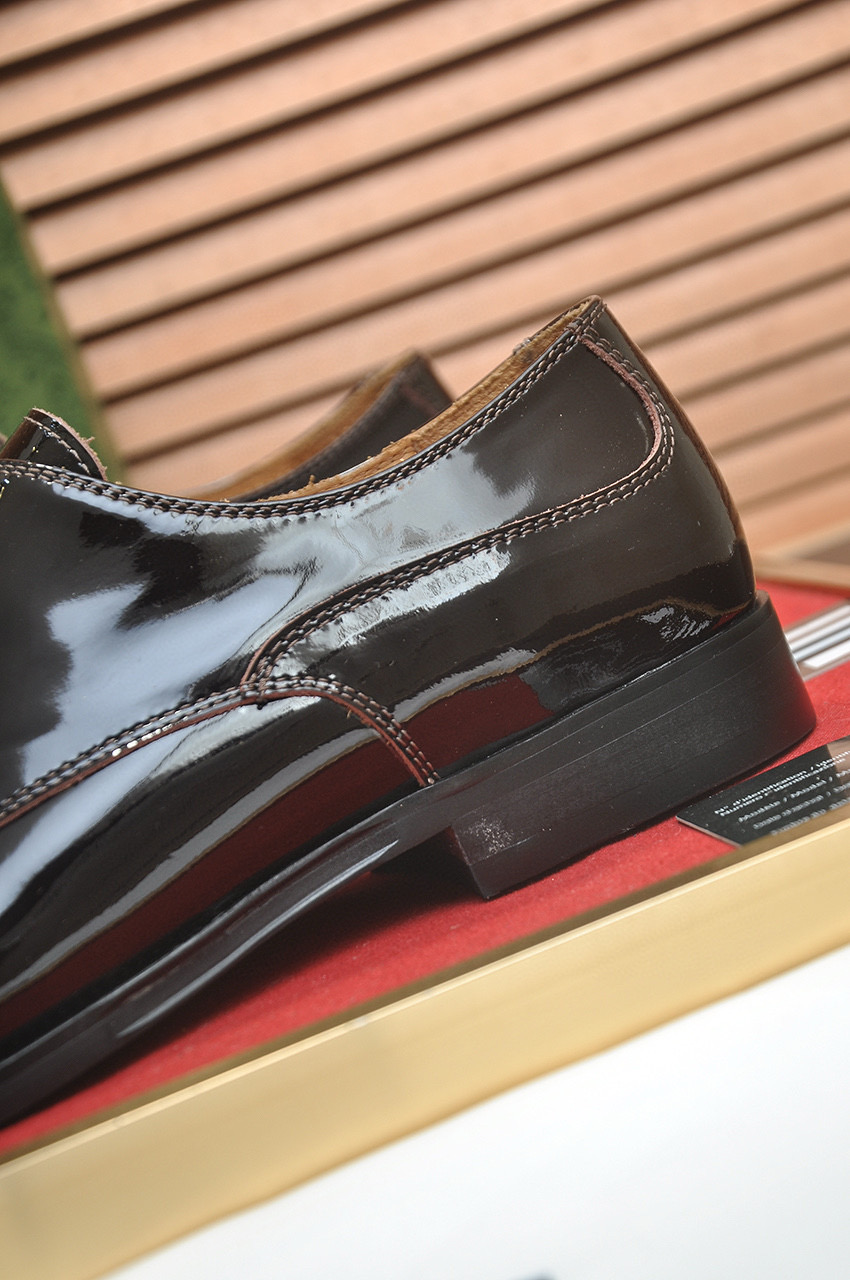 GUCCI 구찌 남성 유광 가죽 더비 슈즈 9