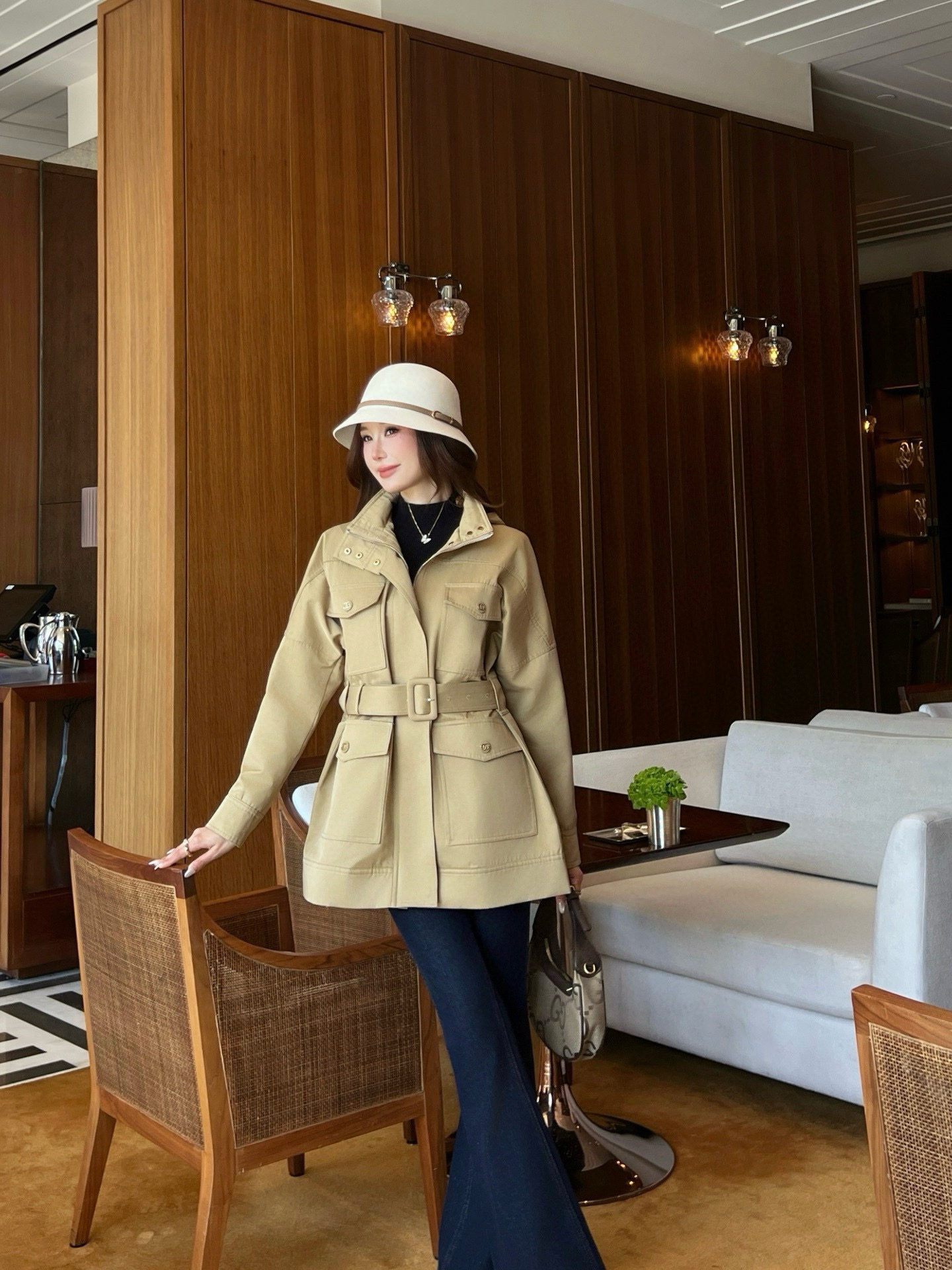 Gucci 구찌 베이지 벨티드 후드 미들 코트 7