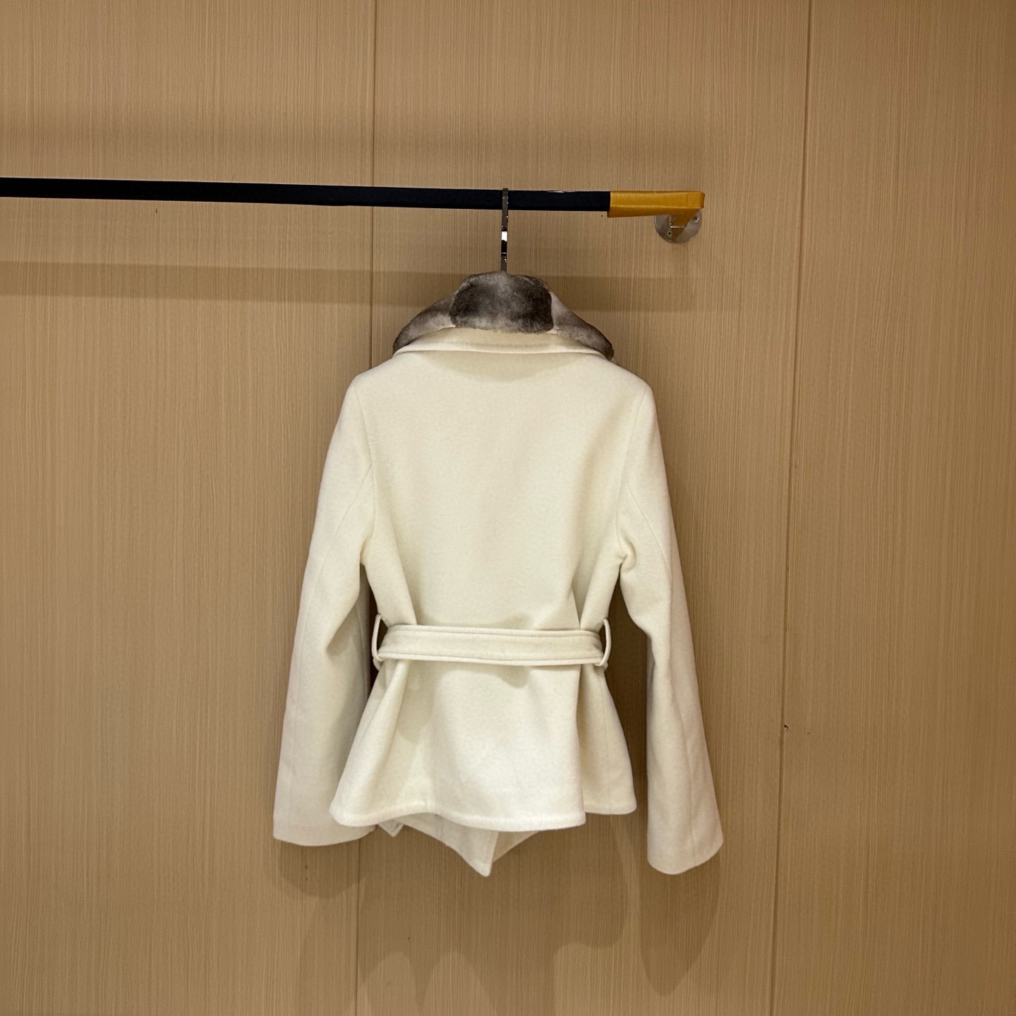 Fendi 양모 폭스퍼 카라 벨티드 자켓 5