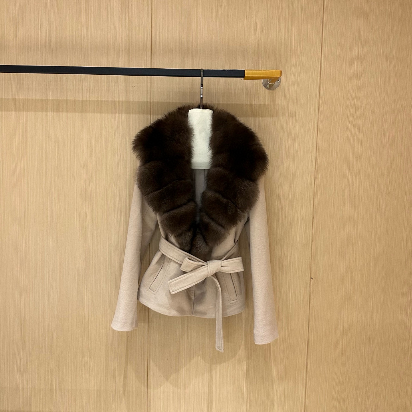 Fendi 양모 폭스퍼 카라 벨티드 자켓 7