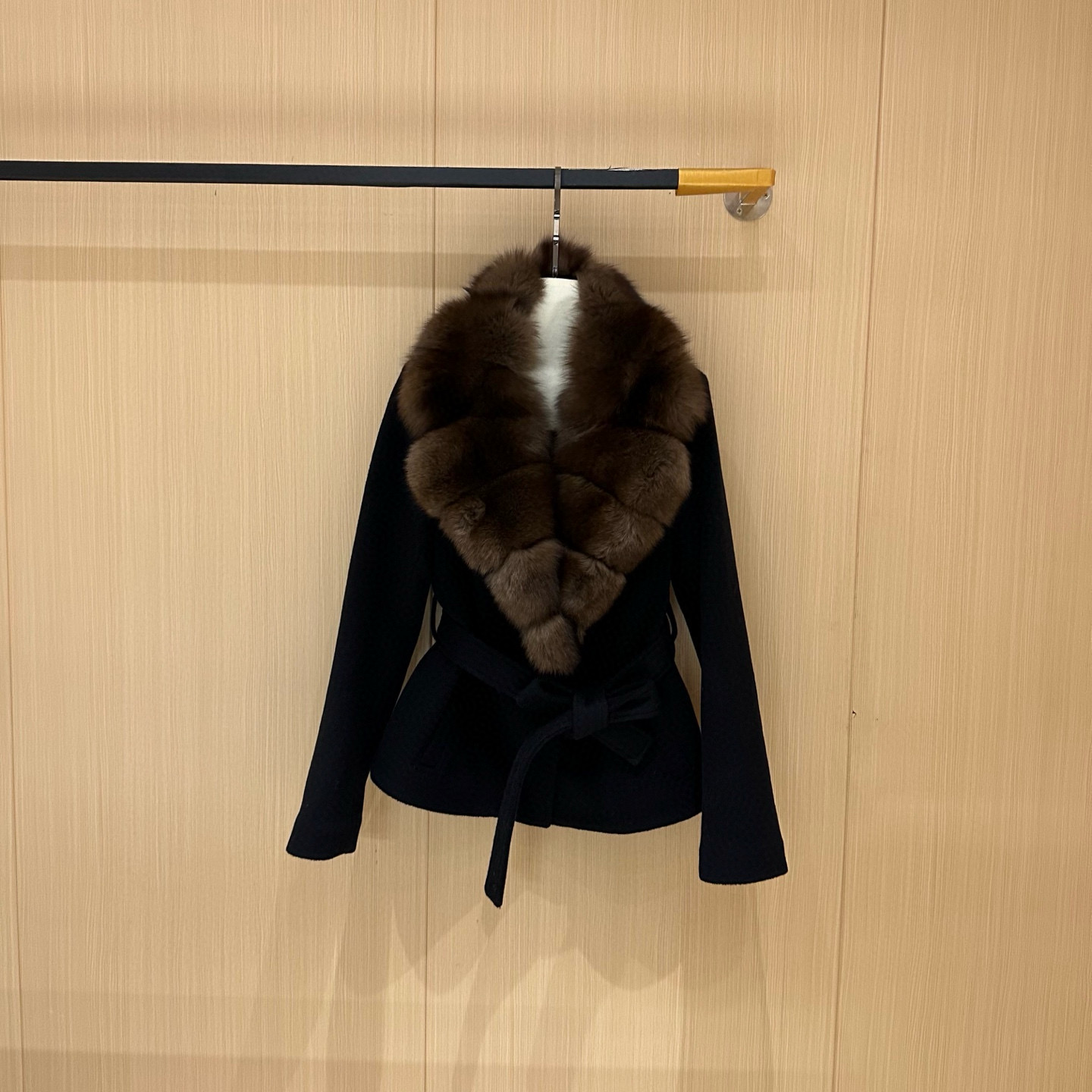 Fendi 양모 폭스퍼 카라 벨티드 자켓 14