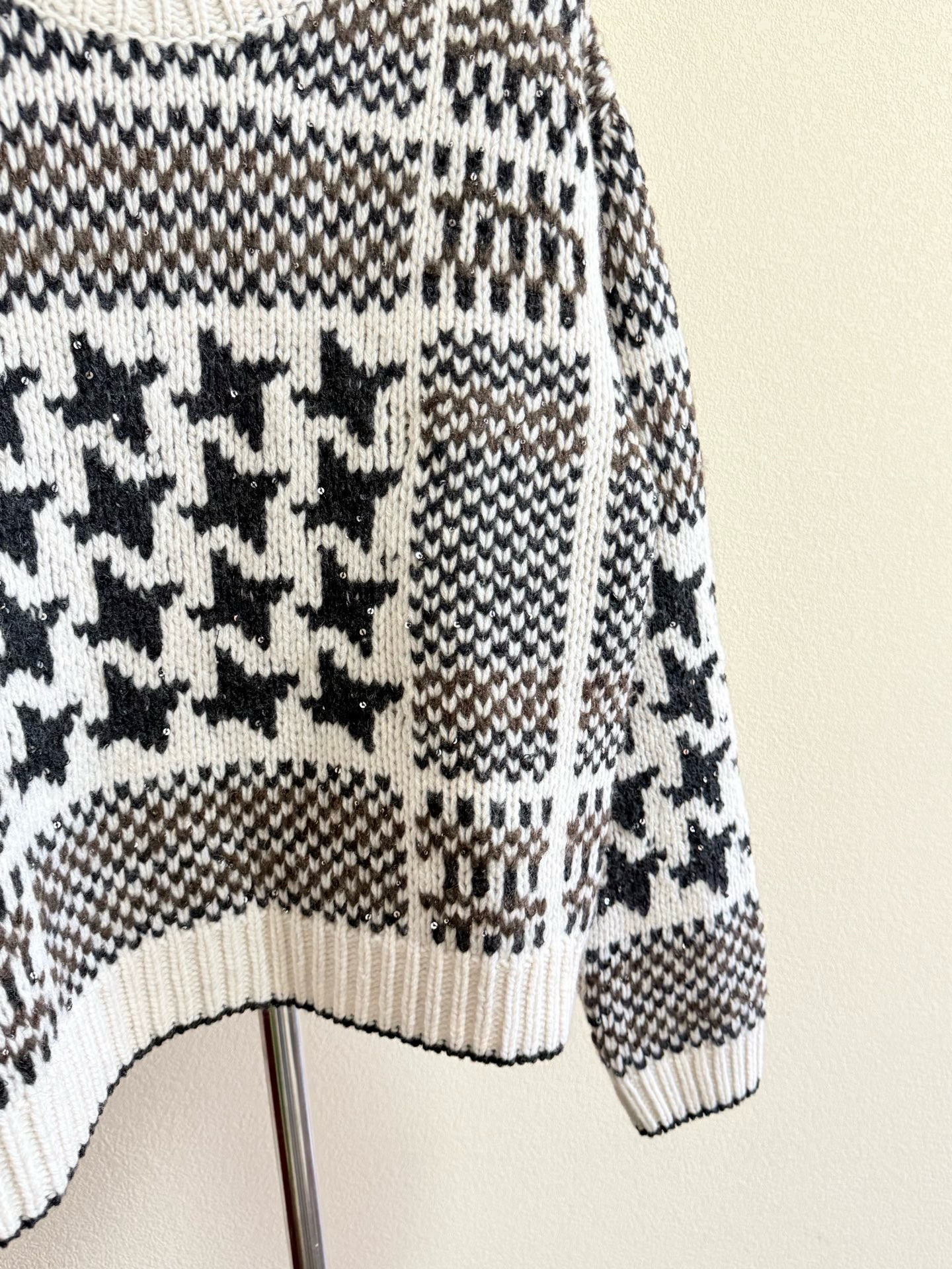 Brunello Cucinelli 하운드투스 패턴 울 니트 스웨터 13