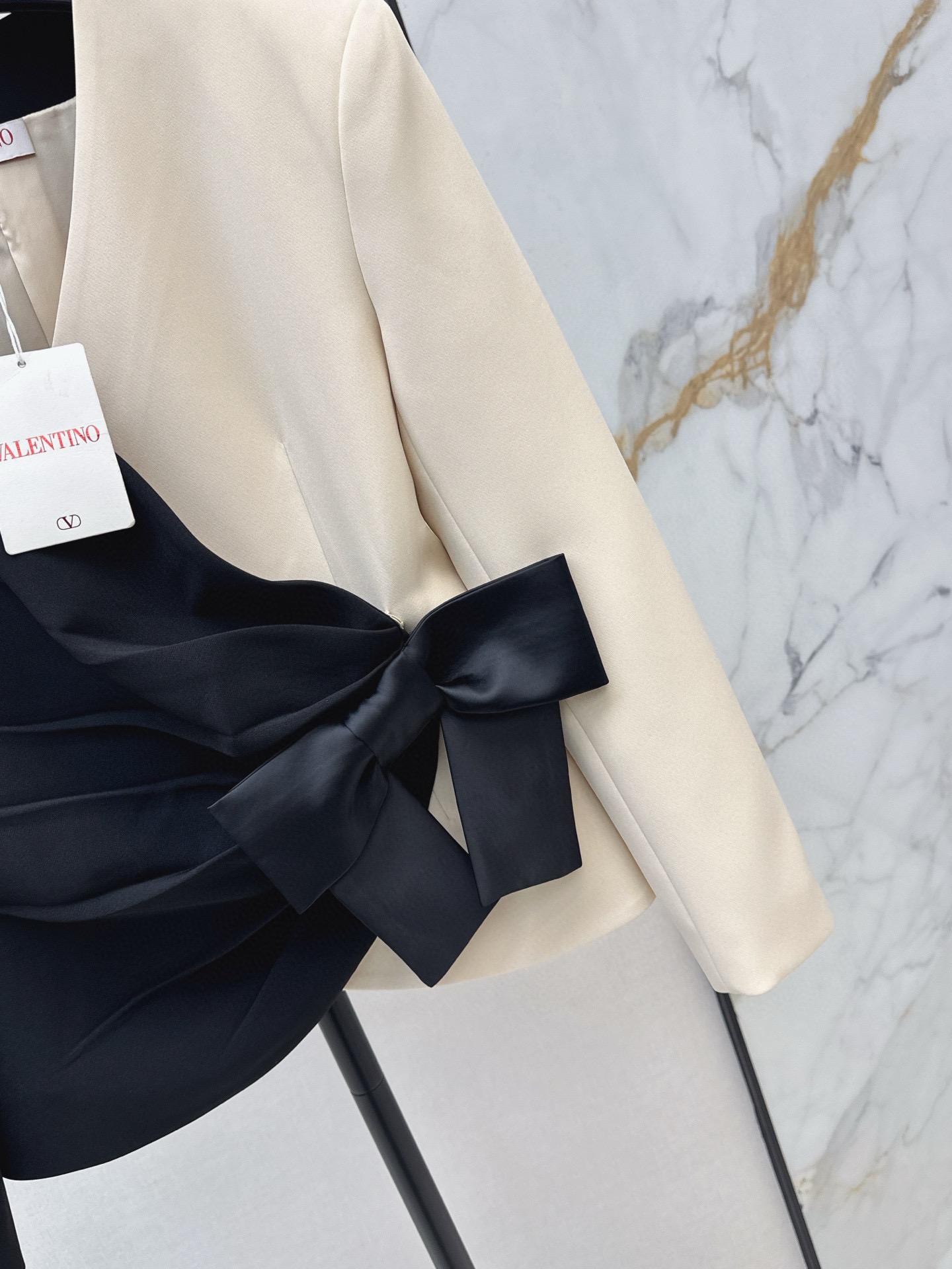 VALENTINO 발렌티노 배색 리본 랩 자켓 6