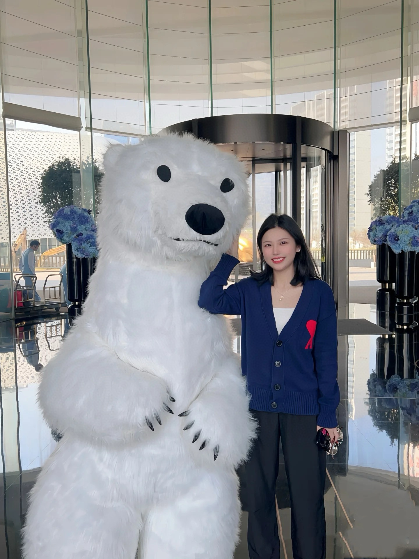 AMI 하트 A 로고 브이넥 니트 가디건 8