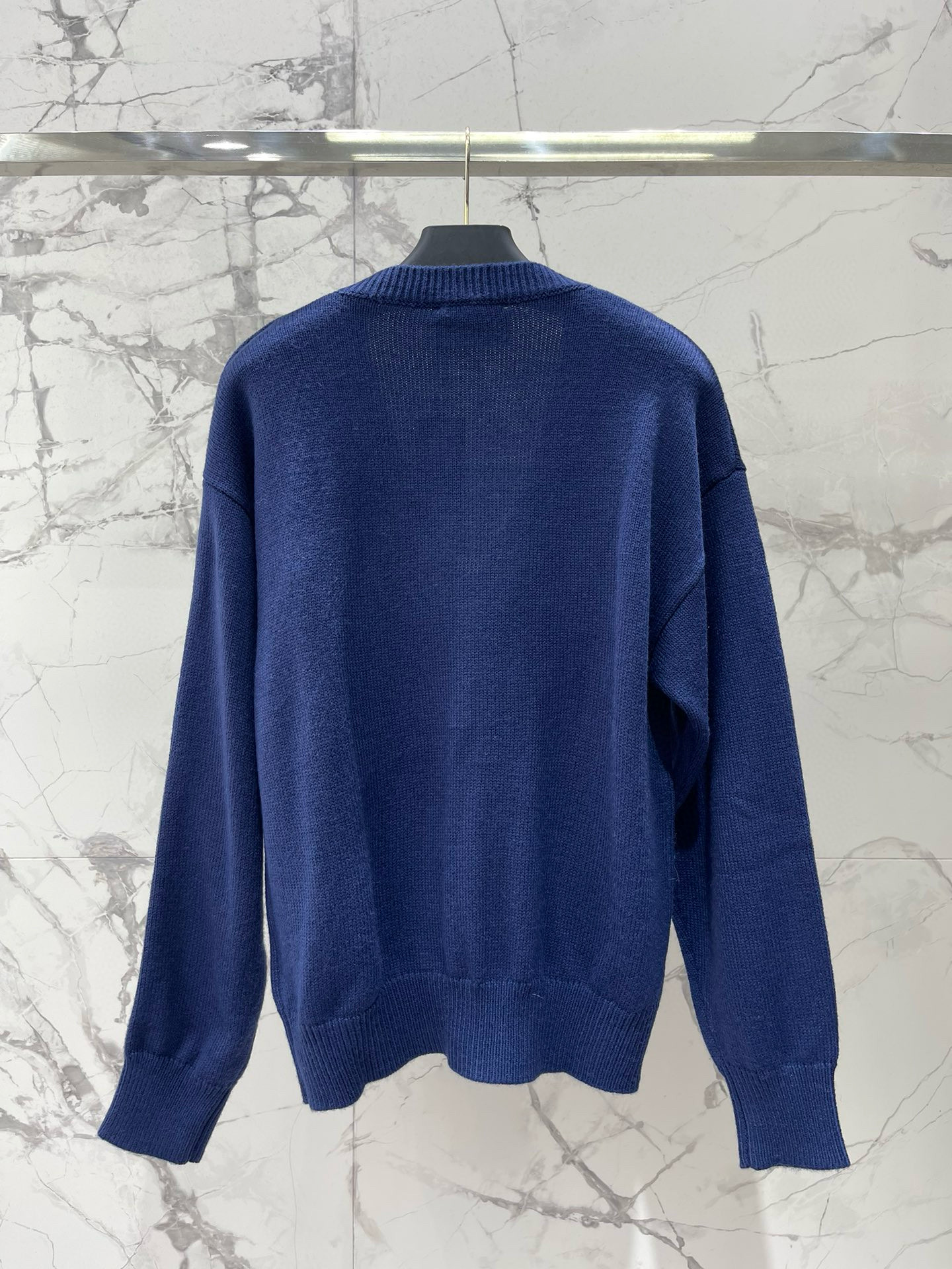 AMI 하트 A 로고 브이넥 니트 가디건 17