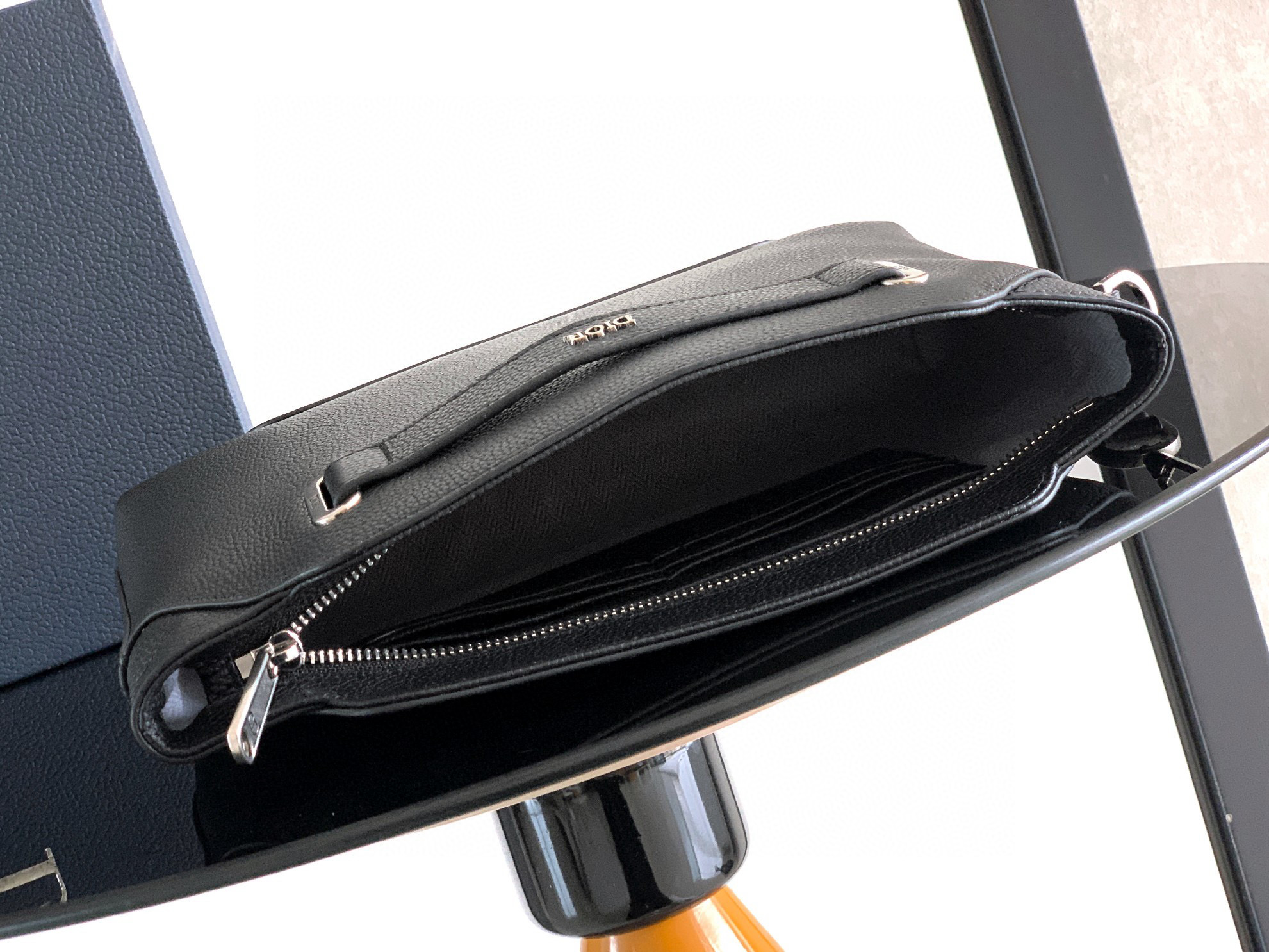 Dior Normandie A5 디올 노르망디 A5 삼각형 남성 클러치백 9