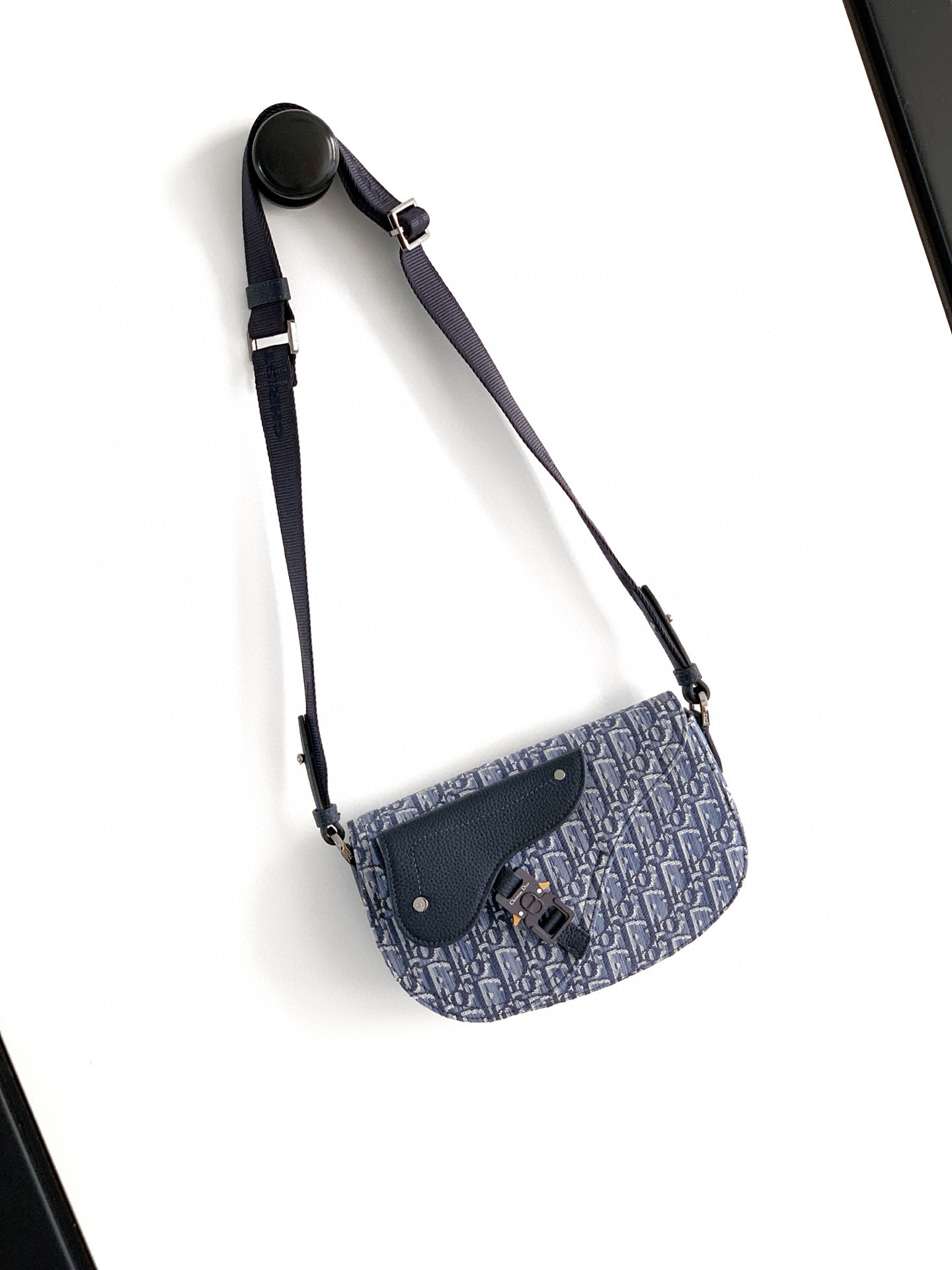 Dior 디올 오블리크 캔버스 남성 마그네틱 새들백 1