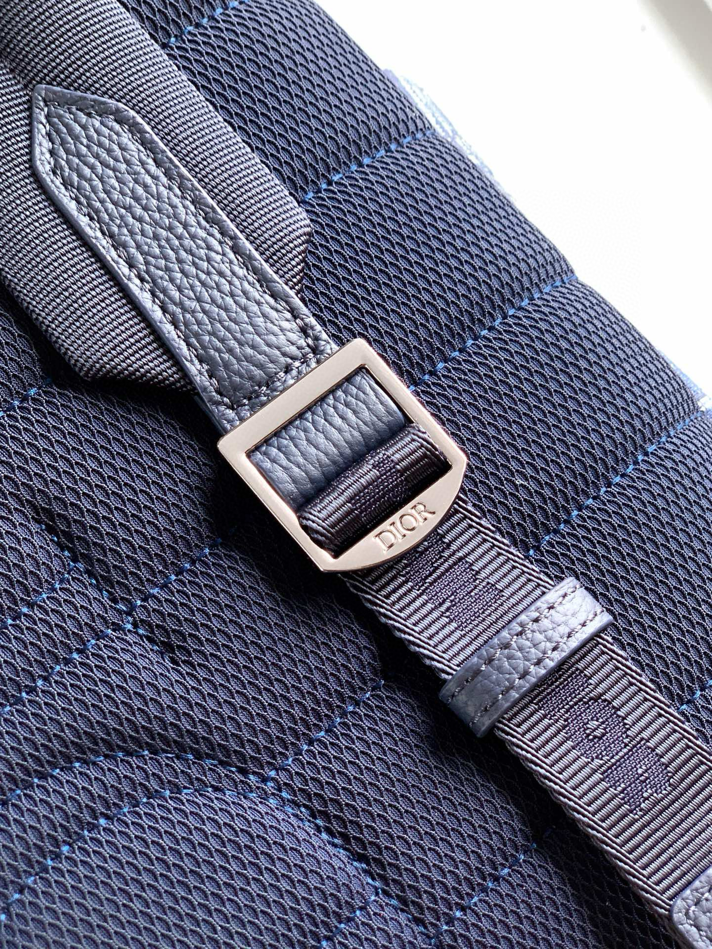 Dior 디올 Rider Soft 오블리크 백팩 8