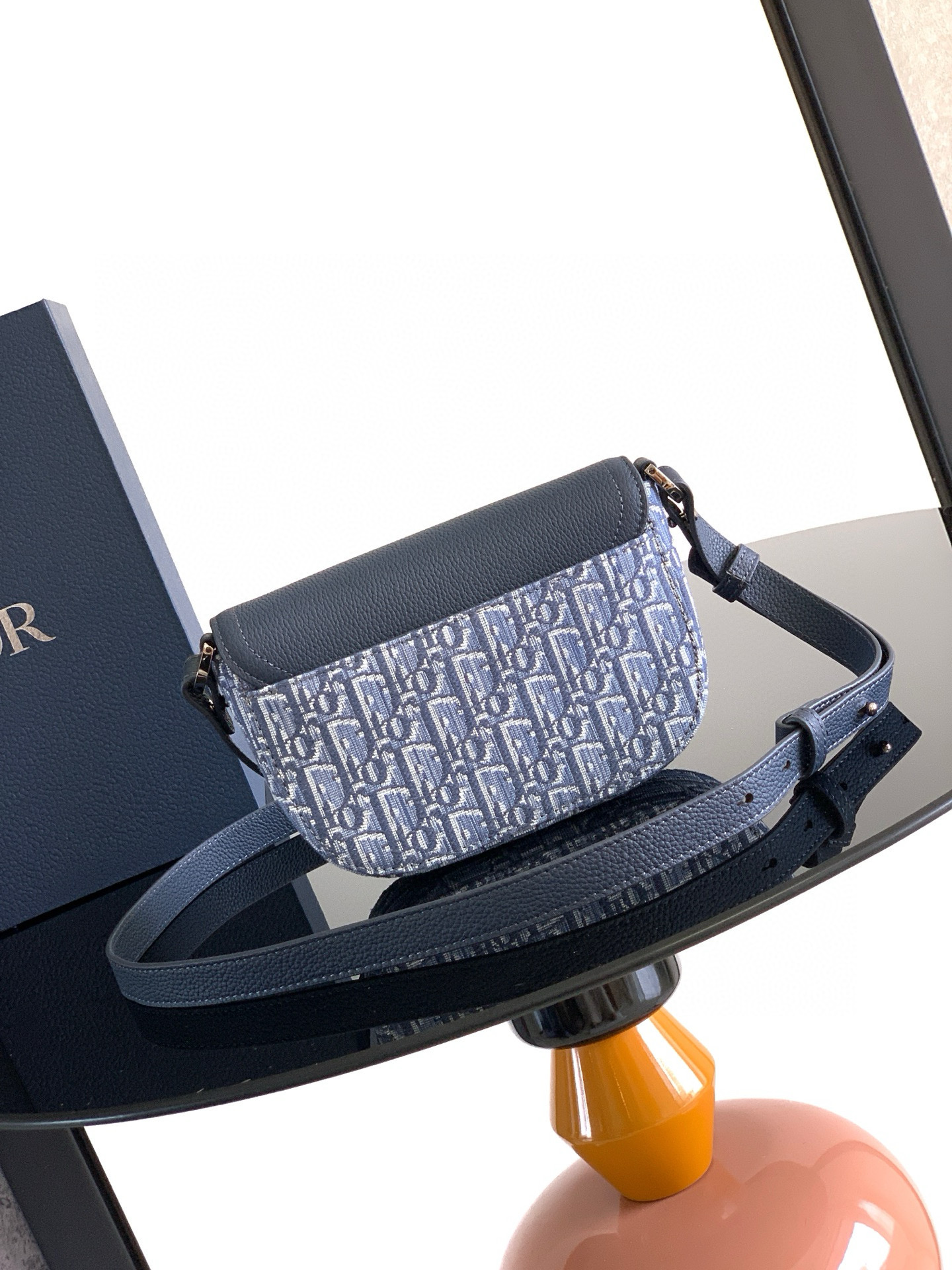 Christian Dior 오블리크 딥그레이 레더 새들 크로스바디 백 4