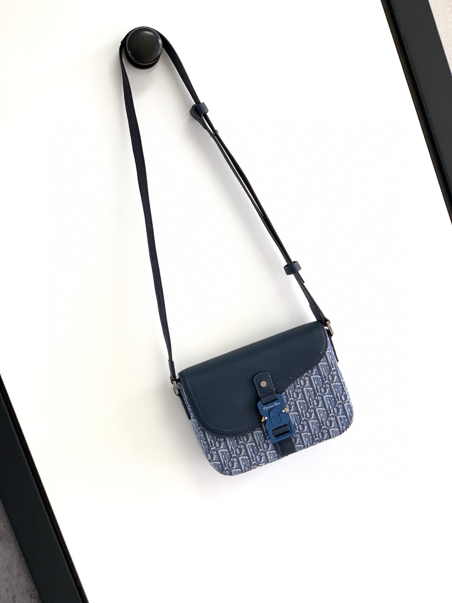 Christian Dior 오블리크 네이비 사들 플랩 백 1