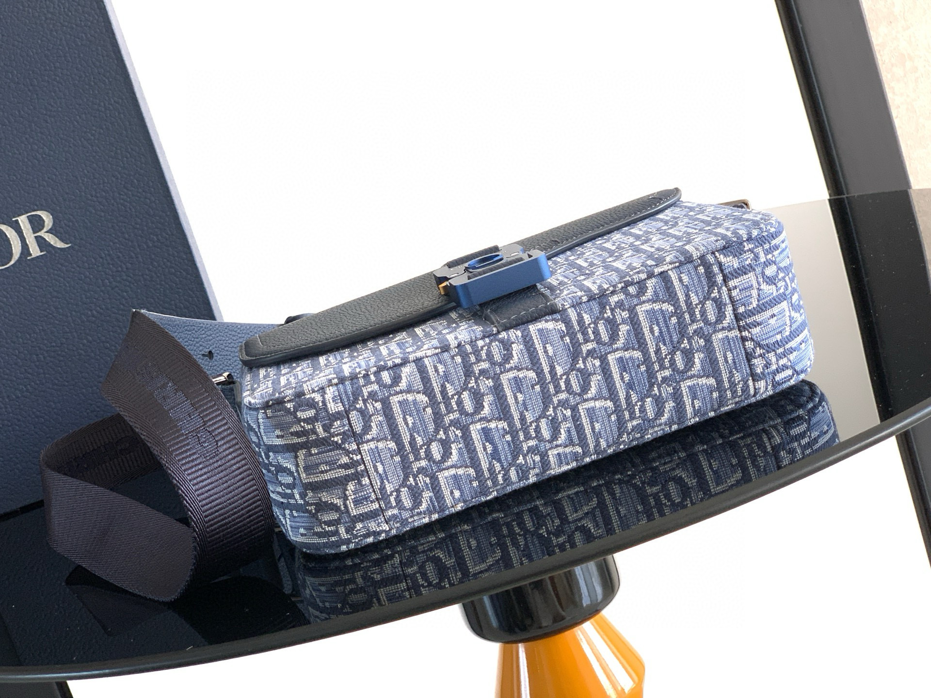 Christian Dior 오블리크 네이비 사들 플랩 백 5