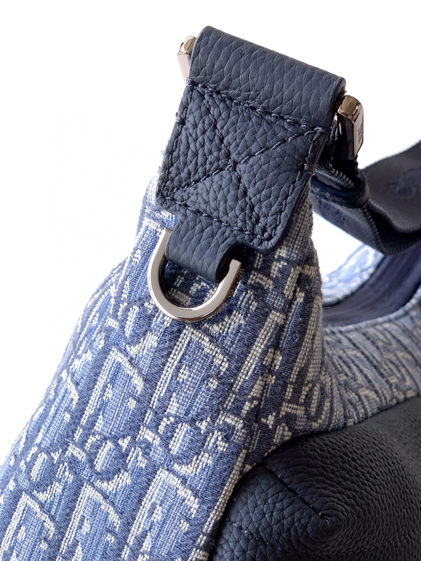 Dior 디올 Rider Soft 오블리크 자카드 스몰 크로스바디 백 8