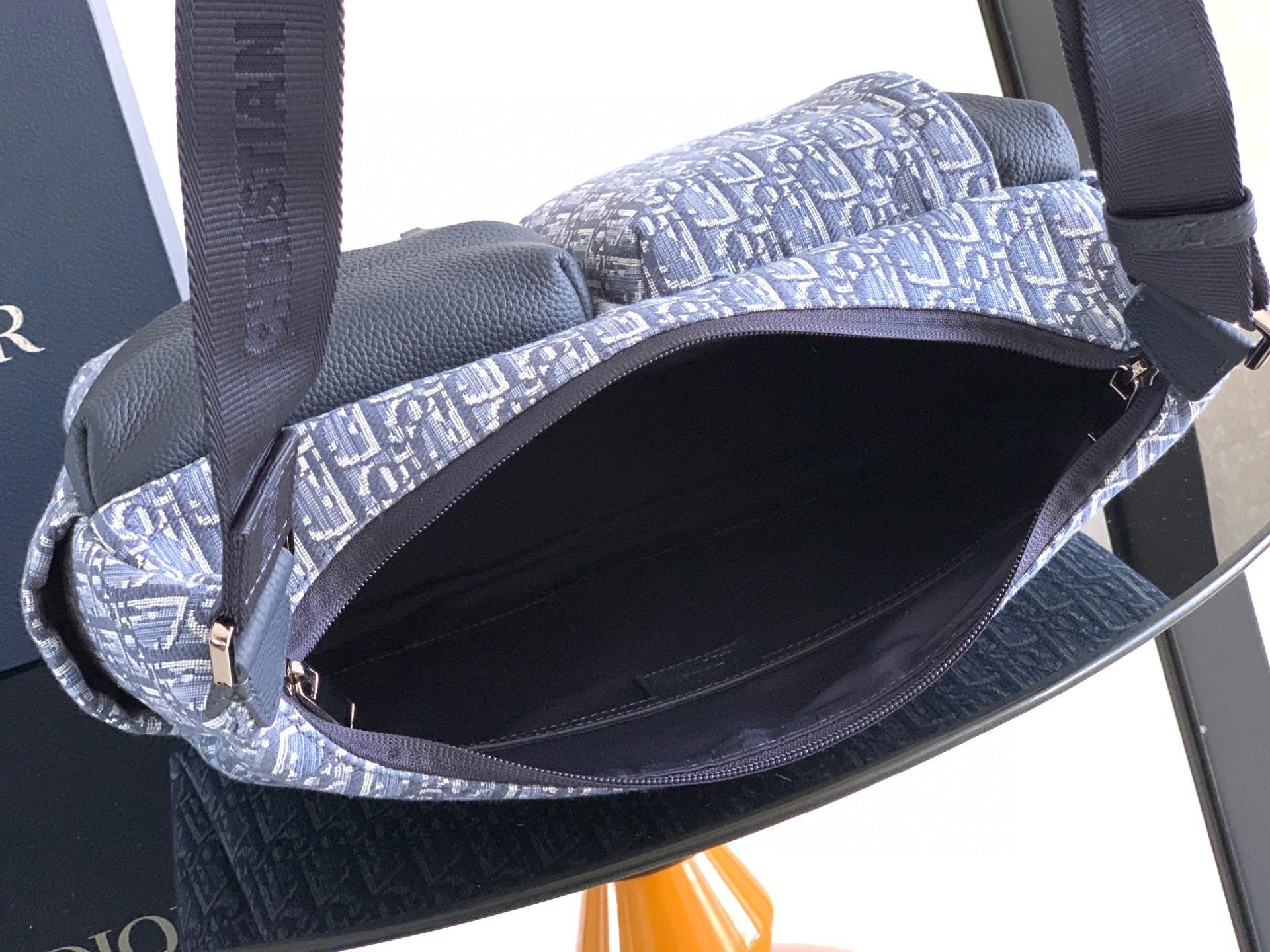 Christian Dior 라이더 소프트 오블리크 블루 메신저백 7