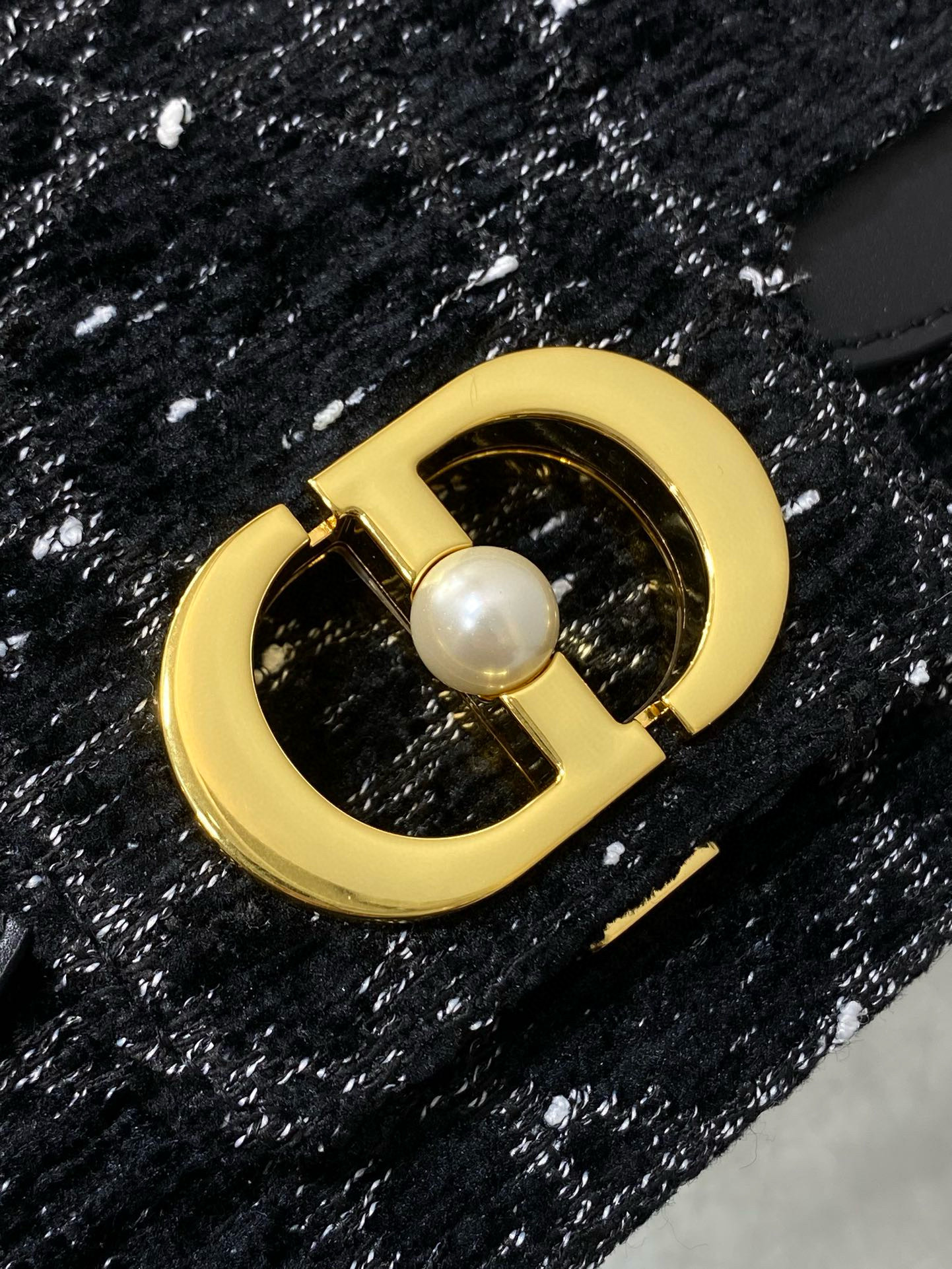 Dior 디올 Jolie 조리 시리즈 진주 체인 트위드 플랩 백 10