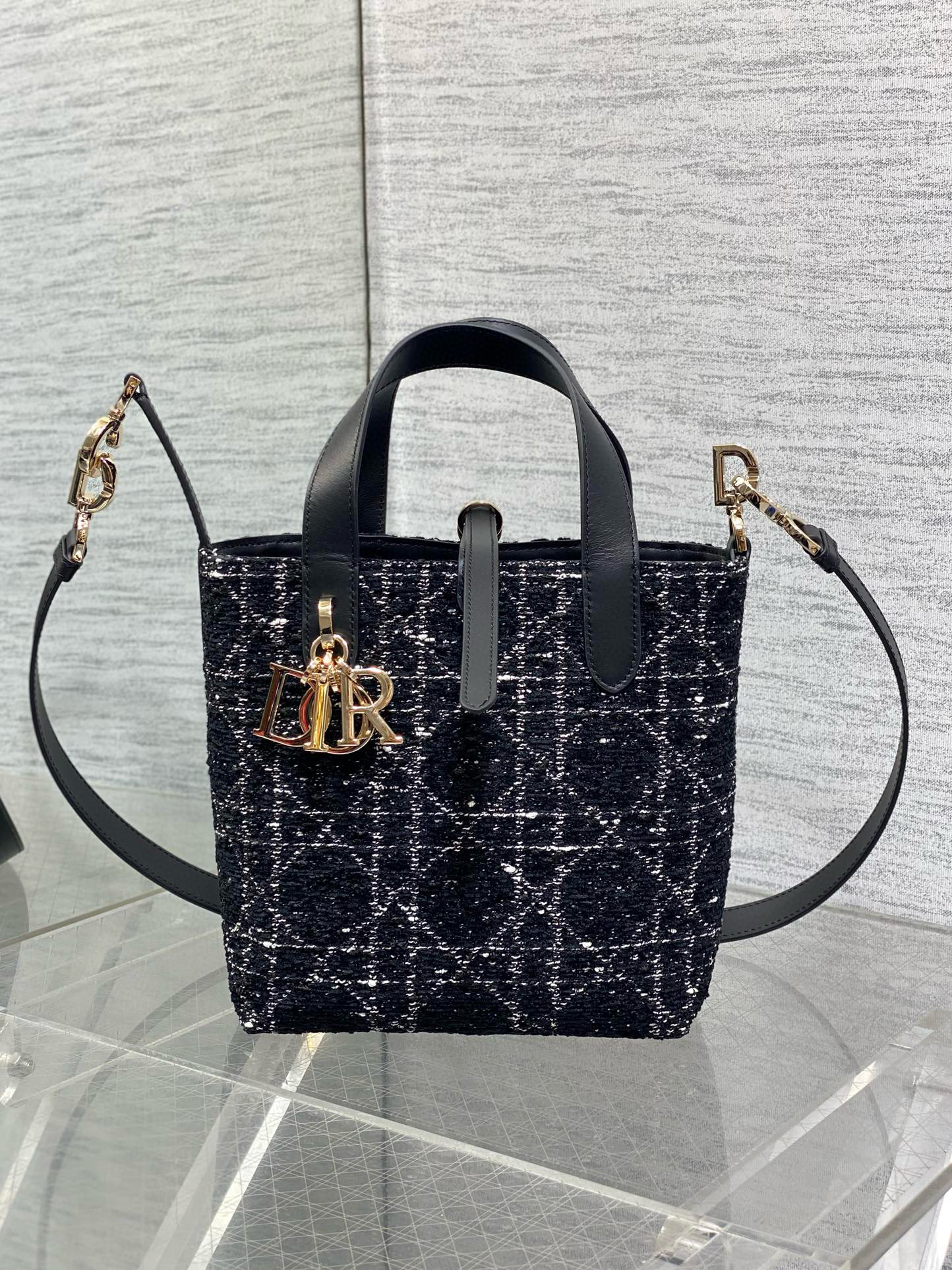 Dior 디올 Toujours 투쥬르 스몰 블랙 트위드 토트백 3