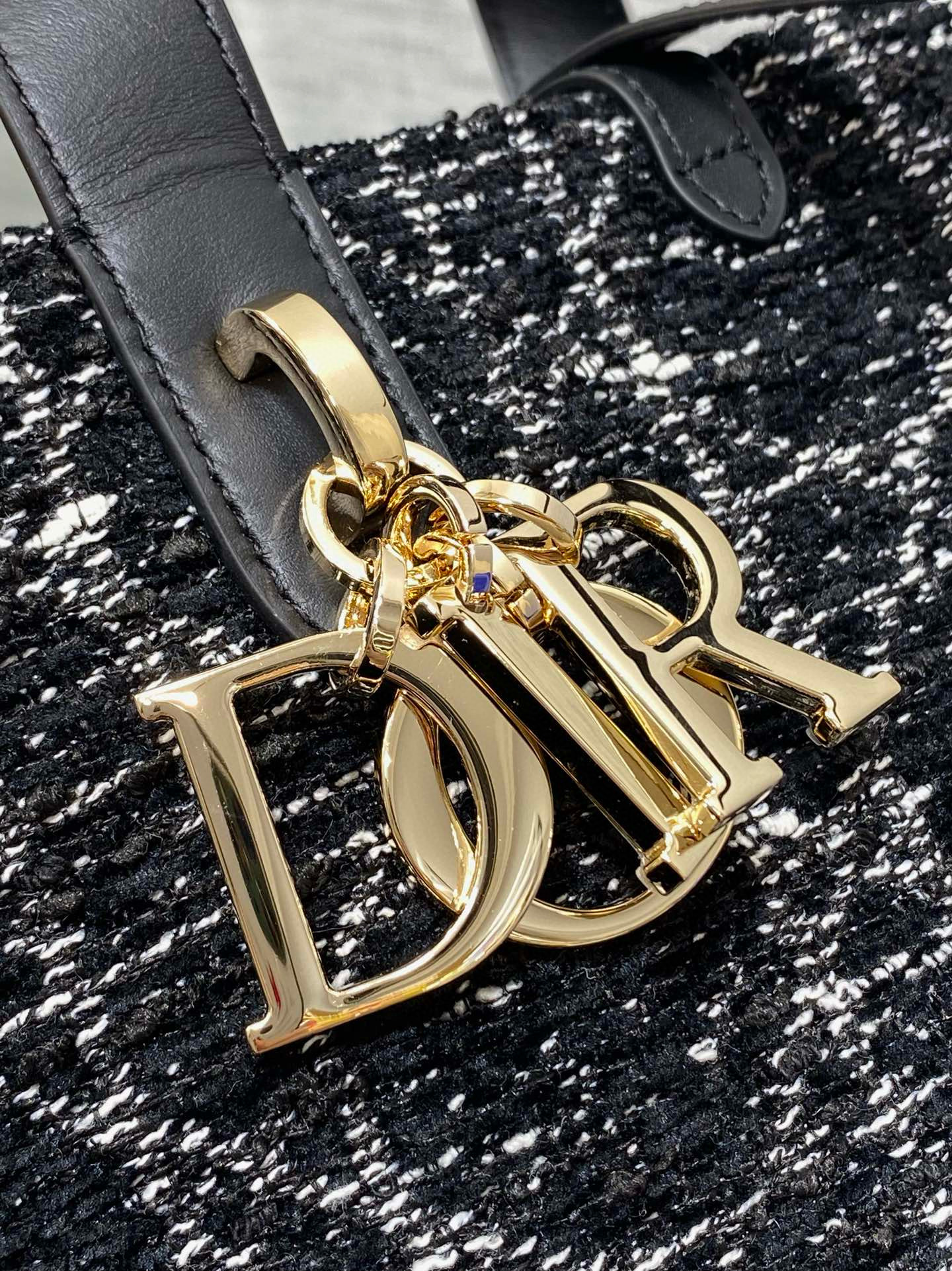 Dior 디올 Toujours 투쥬르 스몰 블랙 트위드 토트백 4